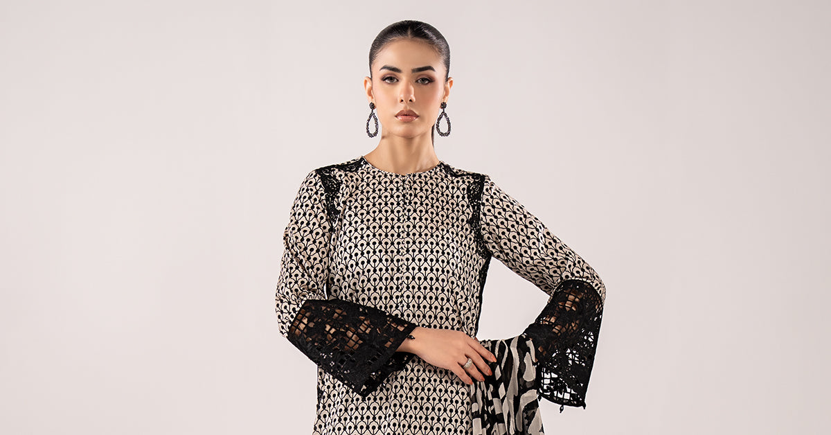 3 Piece Embroidered Lawn Suit
