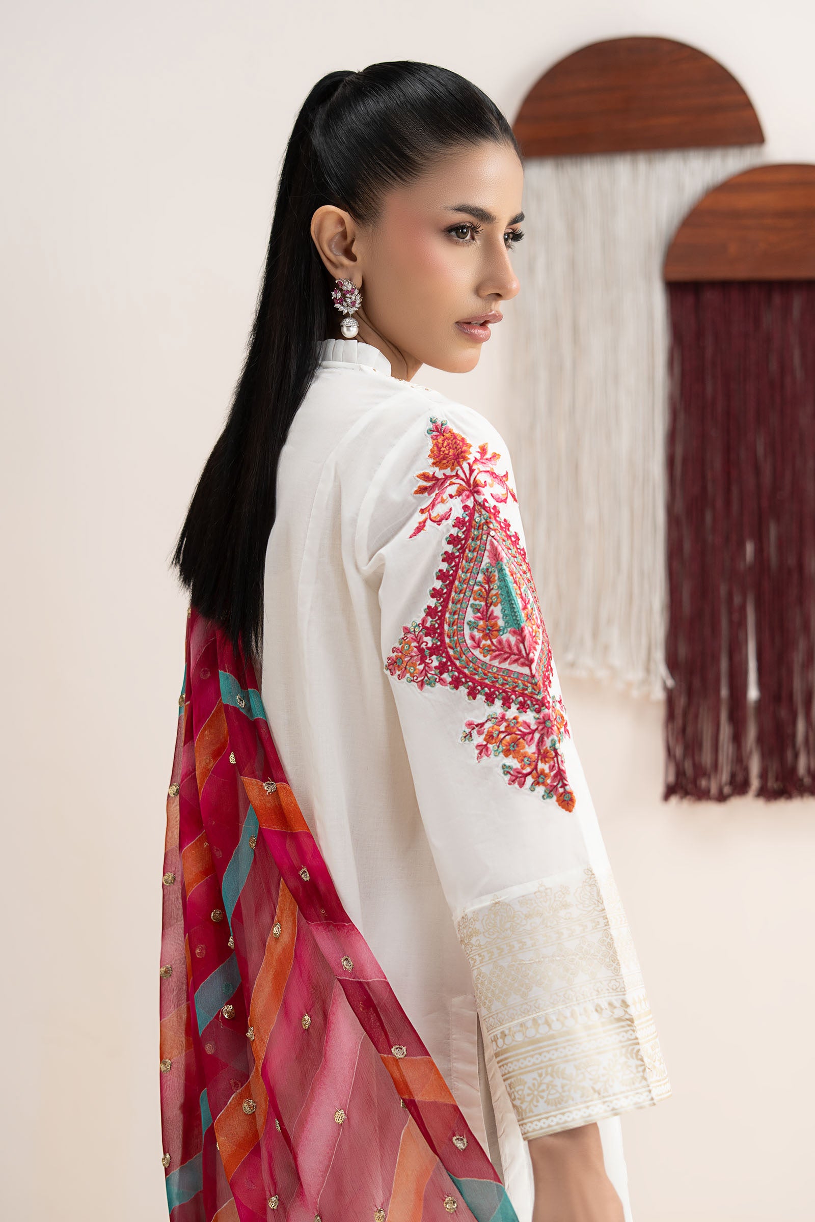 3 Piece Embroidered Lawn Suit