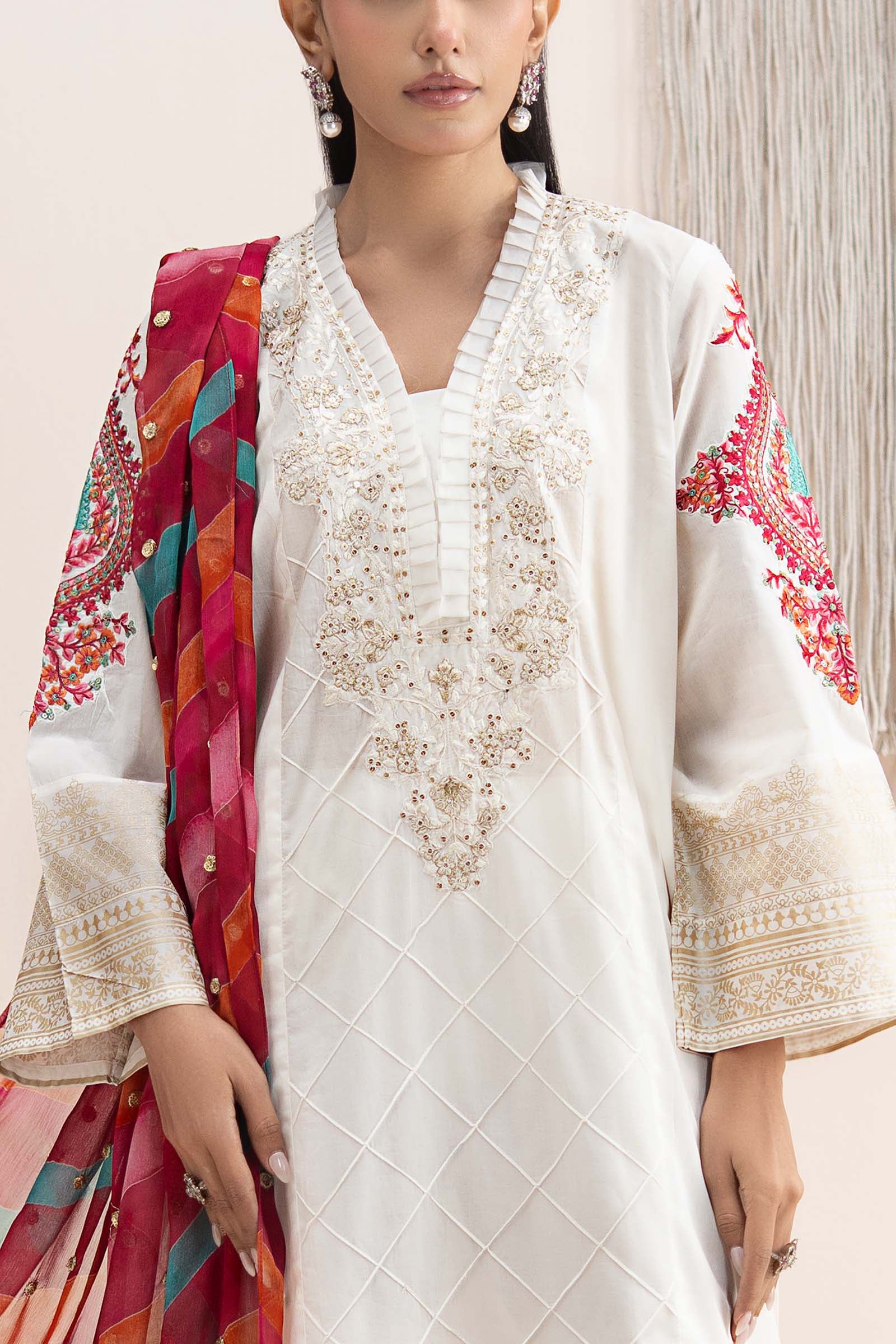 3 Piece Embroidered Lawn Suit