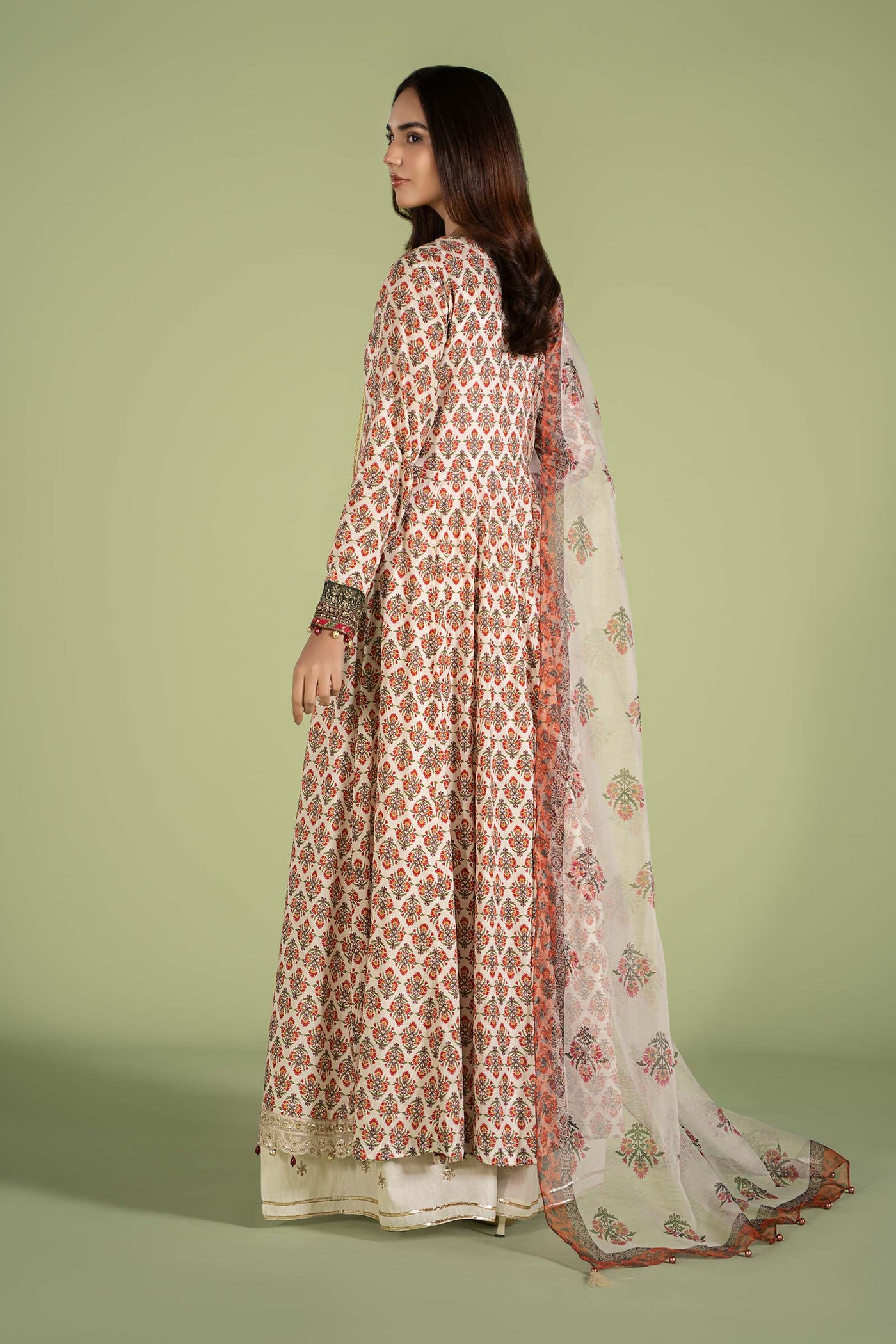 3 Piece Embroidered Lawn Suit