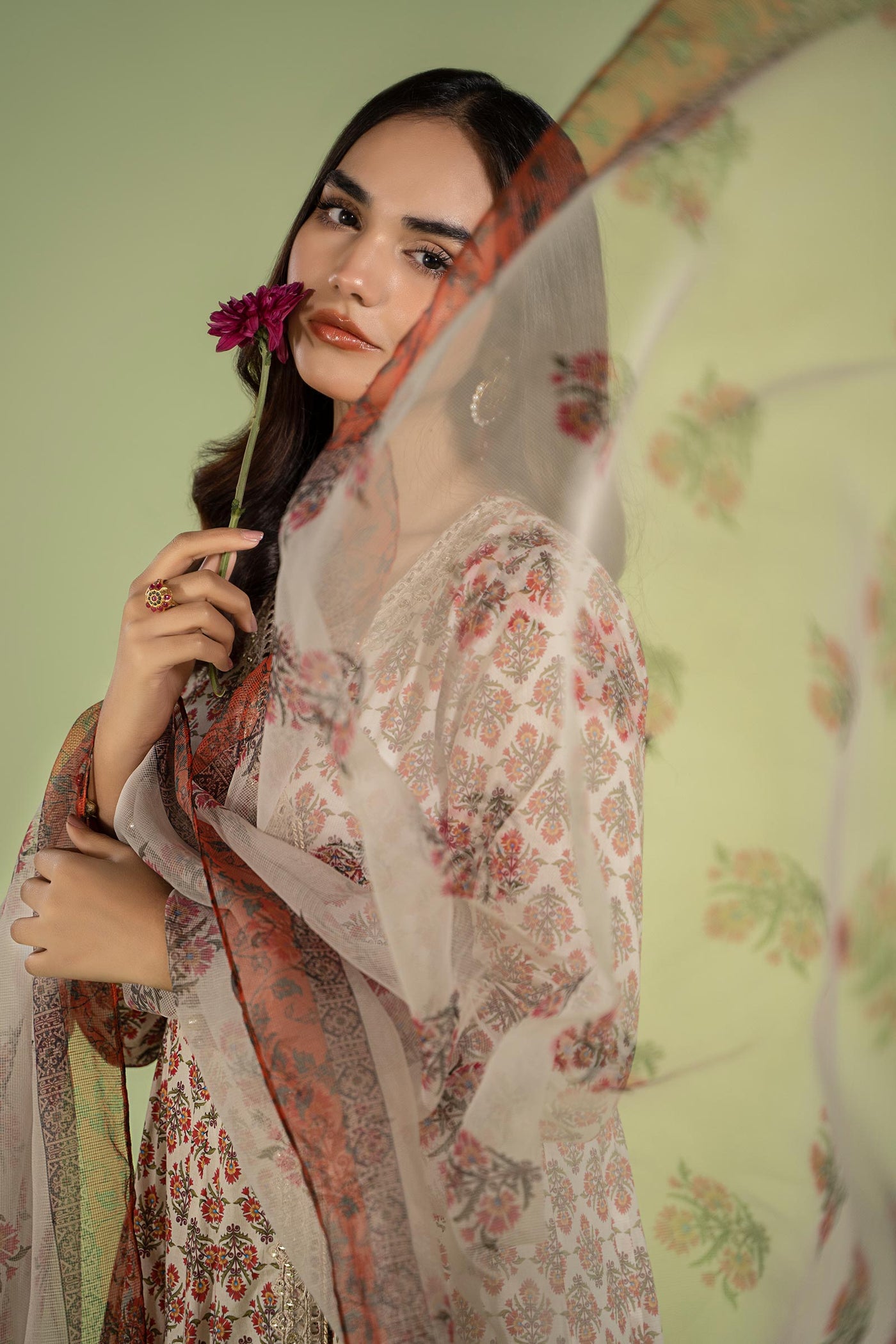 3 Piece Embroidered Lawn Suit