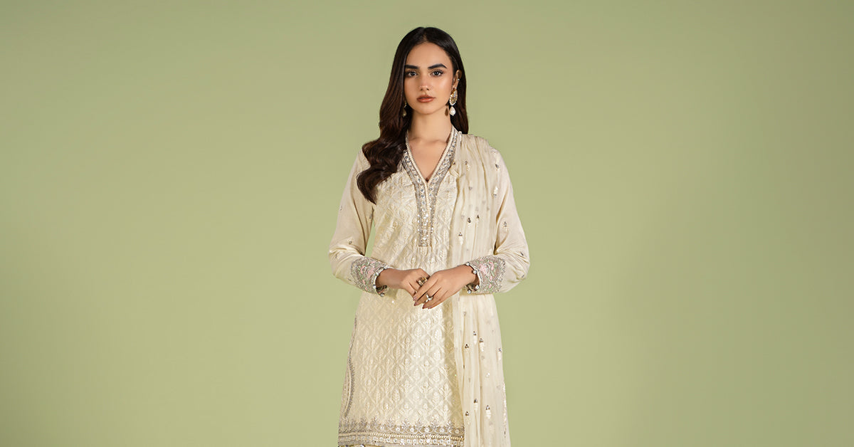 3 Piece Embroidered Lawn Suit