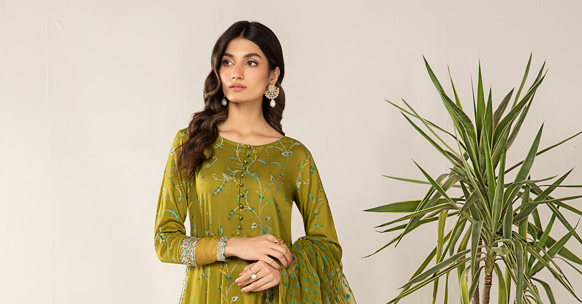 3 PIECE EMBROIDERED JACQUARD BROSHIA SUIT | DW-EF24-120