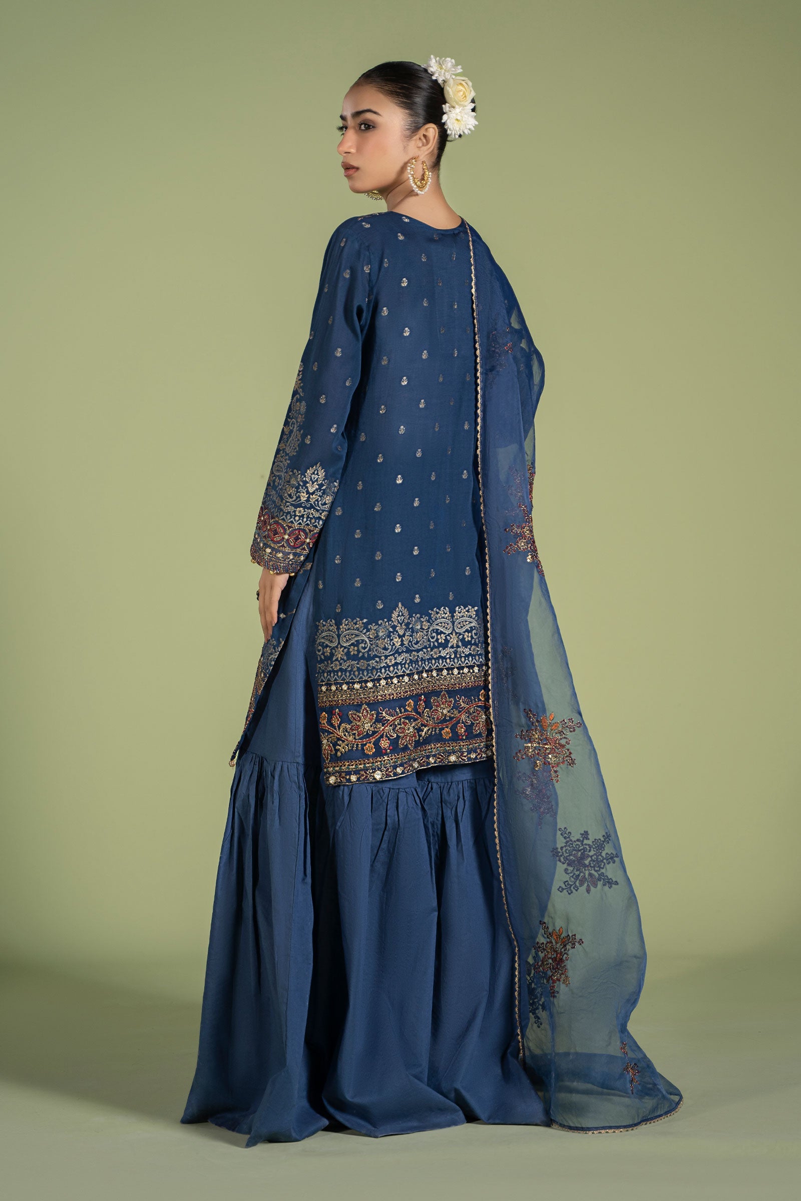 3 Piece Embroidered Jacquard Broshia Suit
