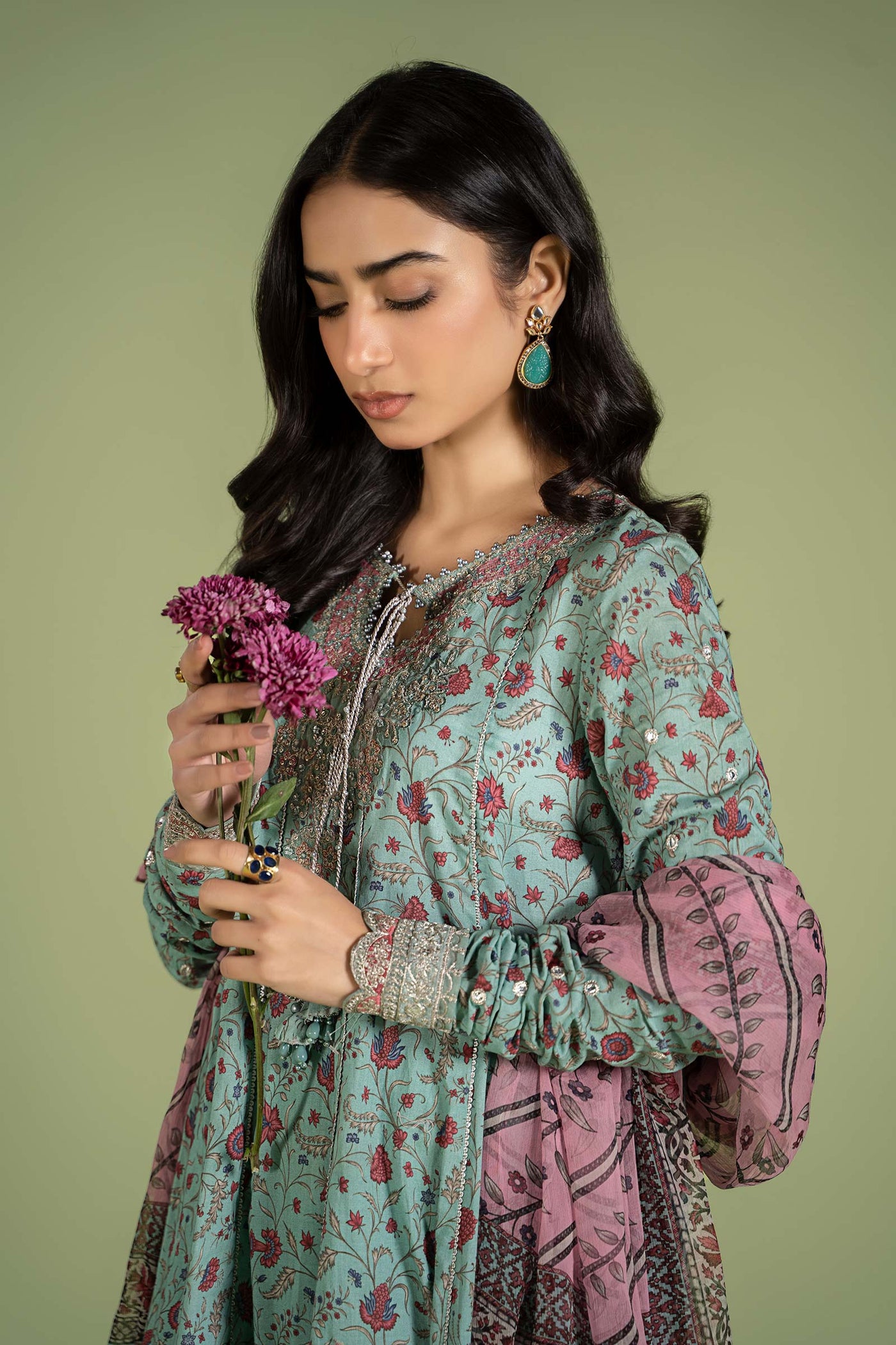 3 Piece Embroidered Lawn Suit