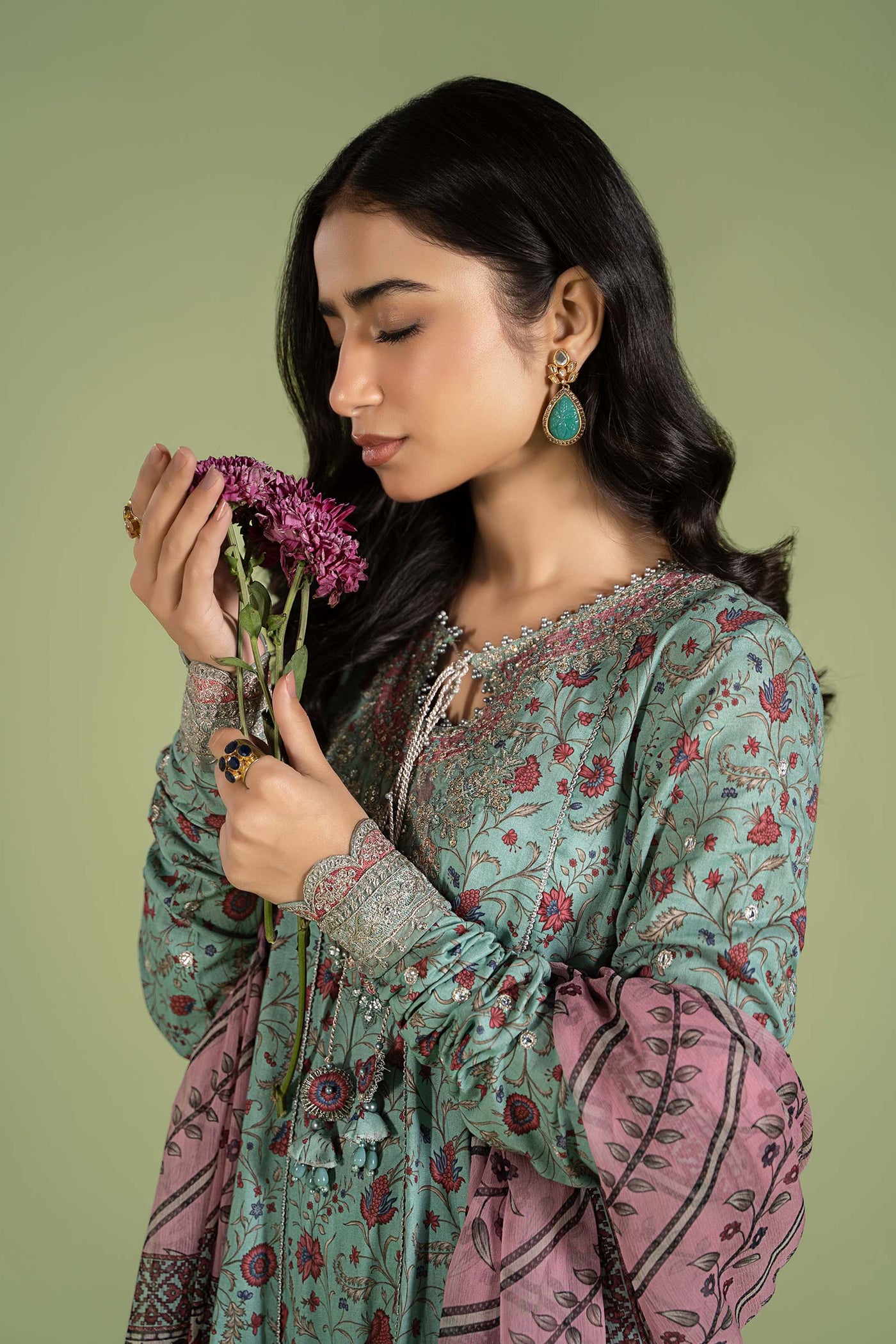 3 Piece Embroidered Lawn Suit