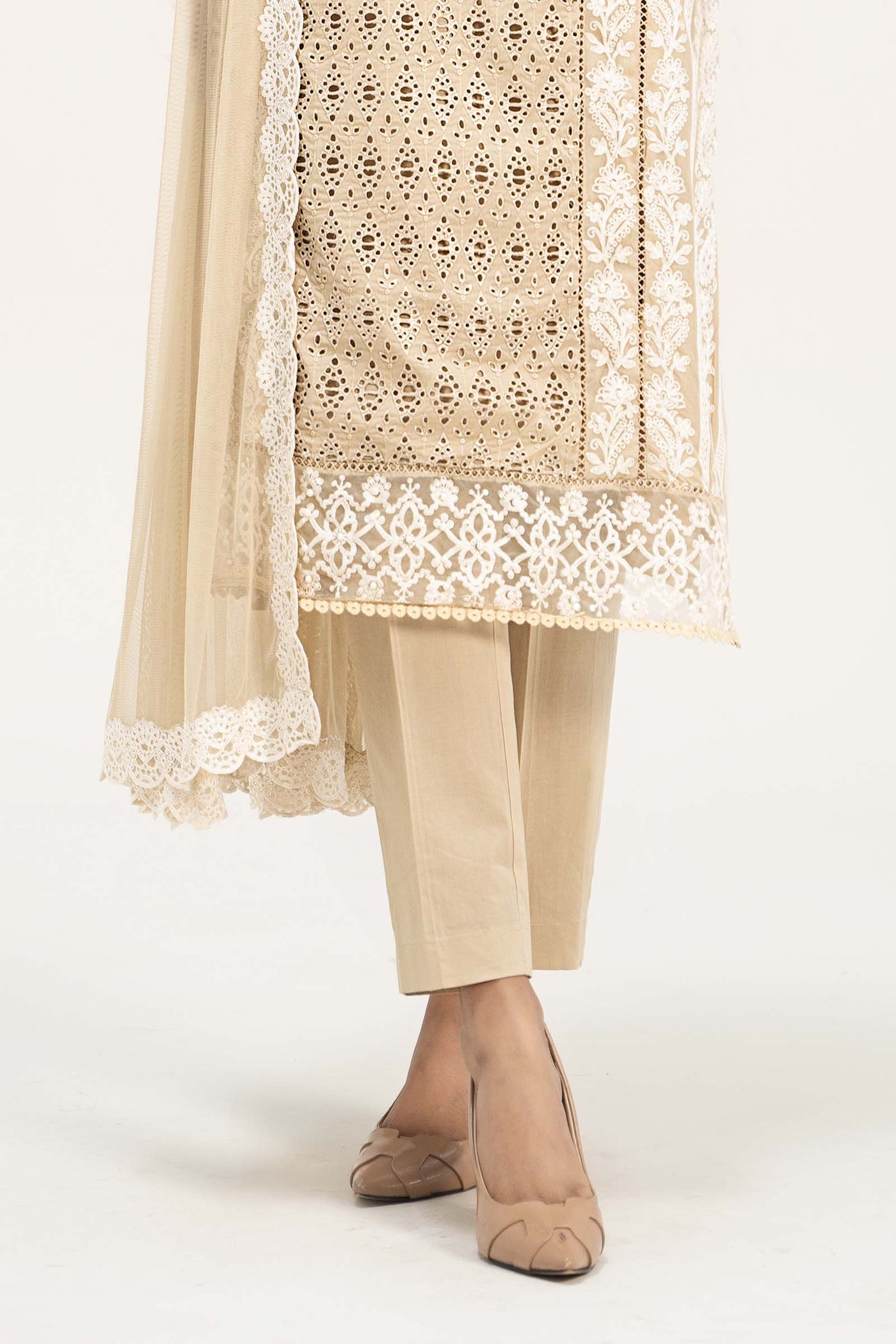 3 PIECE EMBROIDERED LAWN SUIT | DW-EF24-01