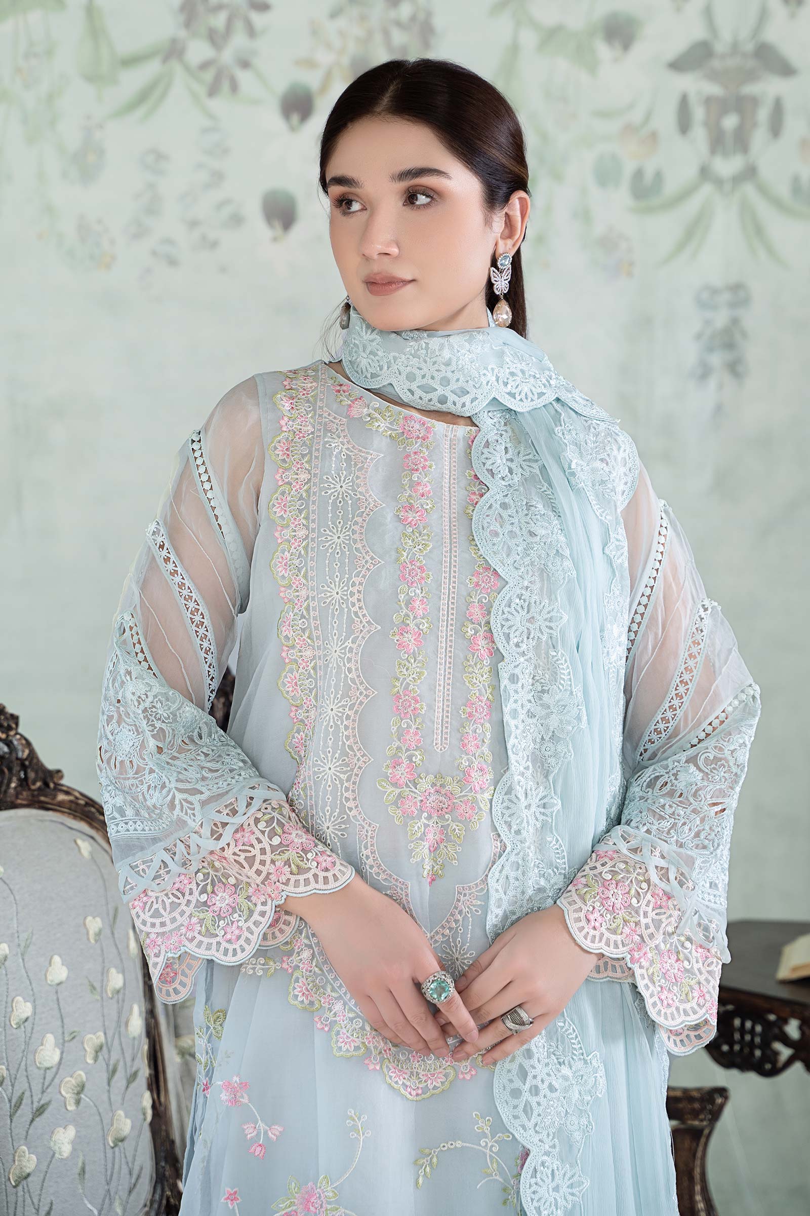 3 Piece Embroidered Lawn Suit
