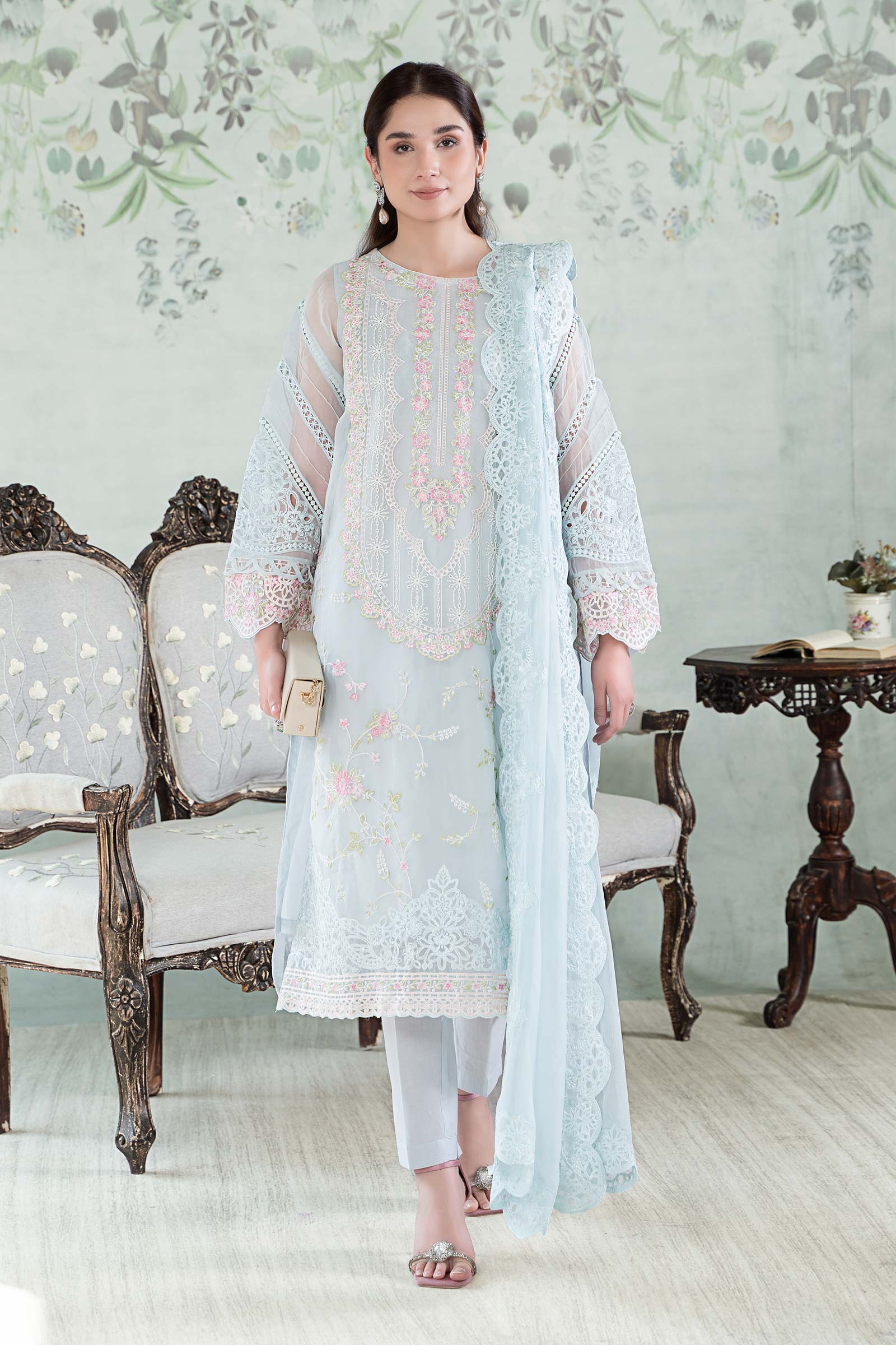 3 Piece Embroidered Lawn Suit