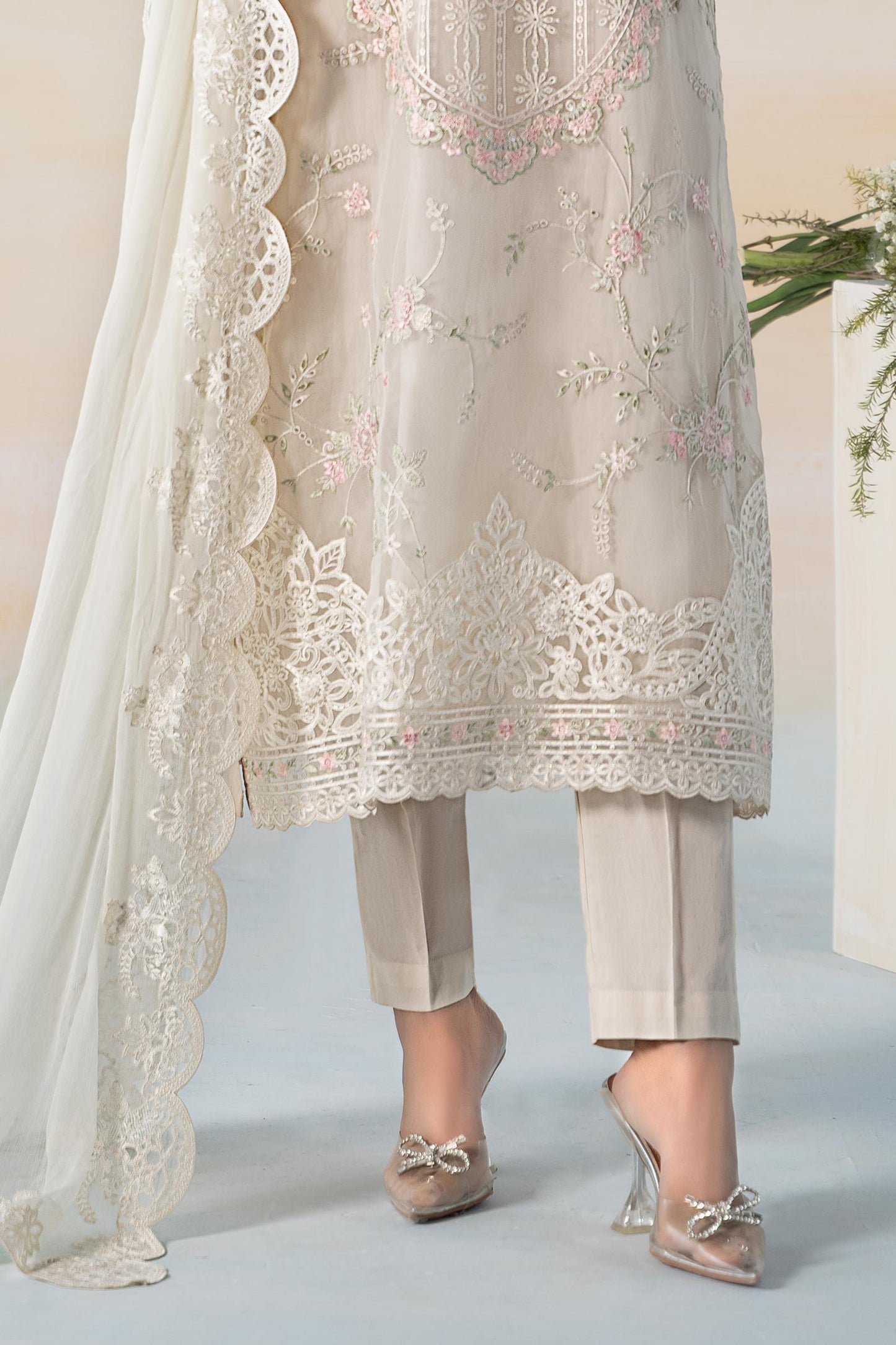 3 Piece Embroidered Lawn Suit