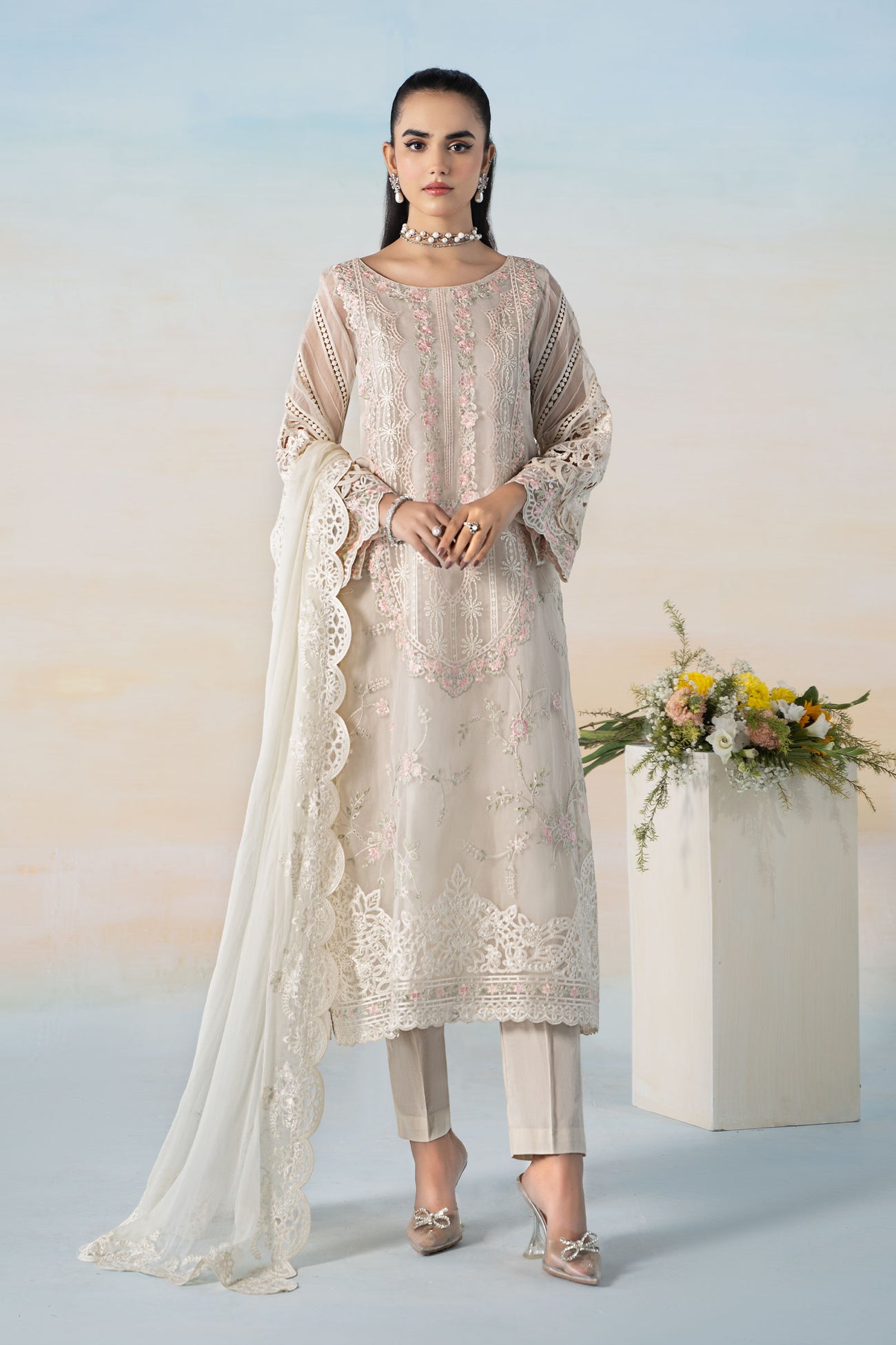 3 Piece Embroidered Lawn Suit