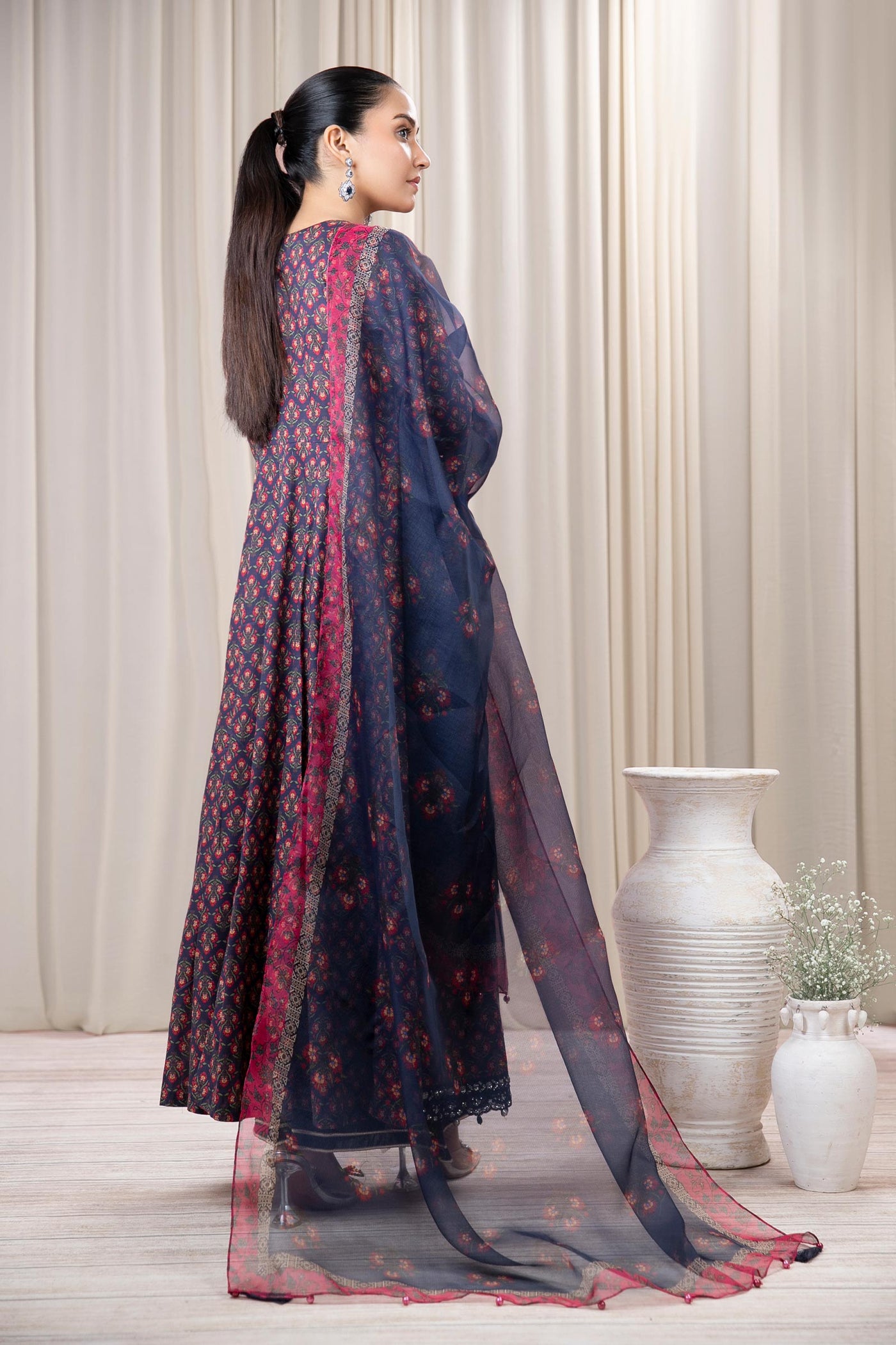 3 Piece Embroidered Lawn Suit