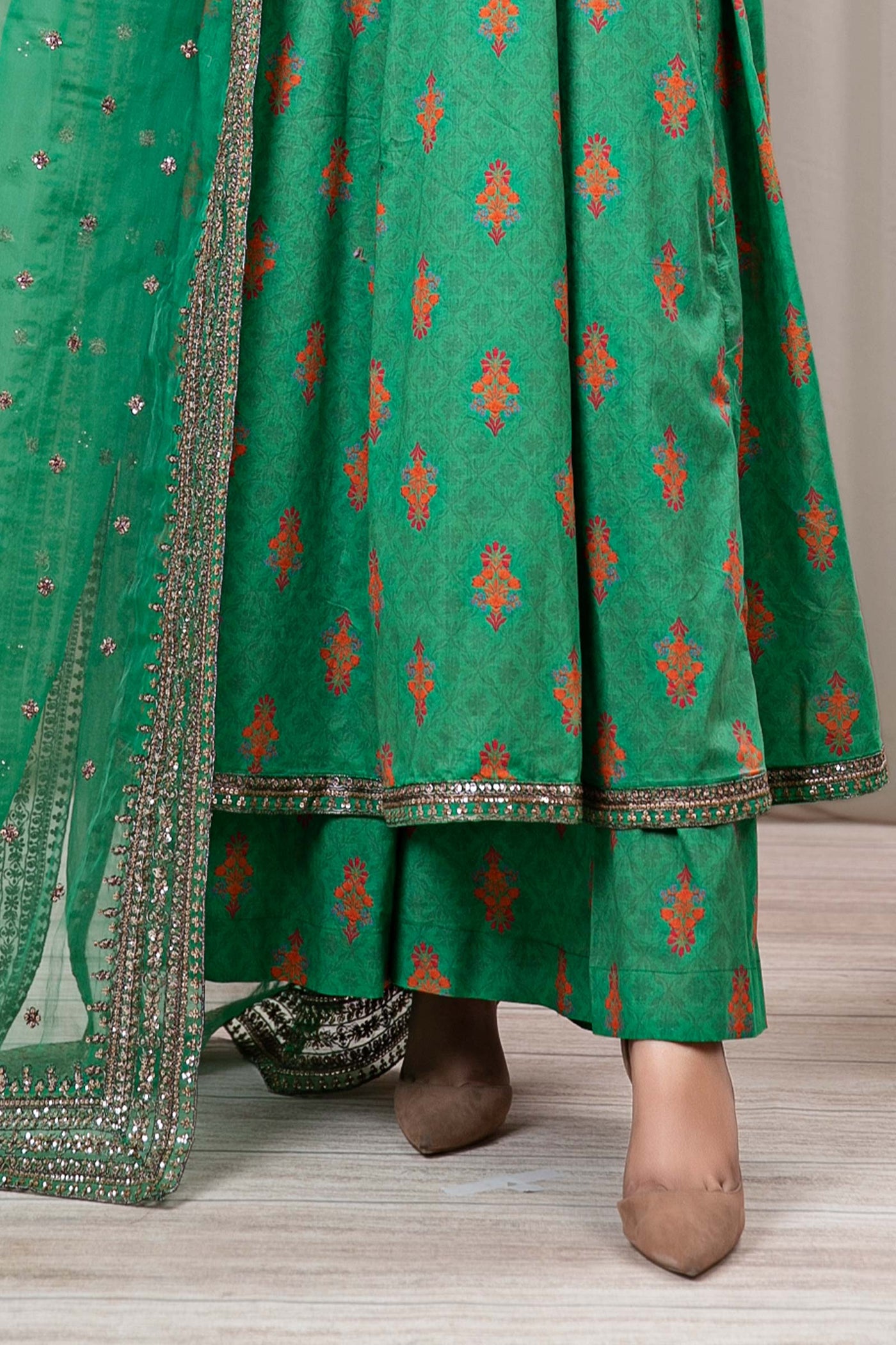 3 Piece Embroidered Lawn Suit