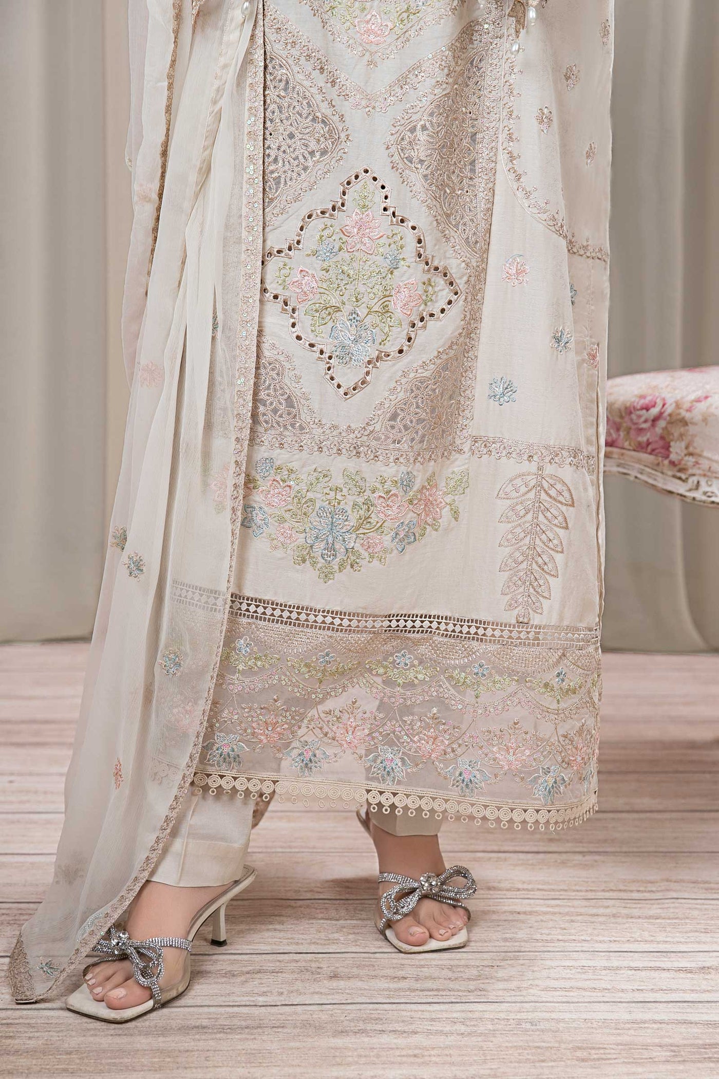 3 PIECE EMBROIDERED SELF JACQUARD SUIT | DW-EF24-109