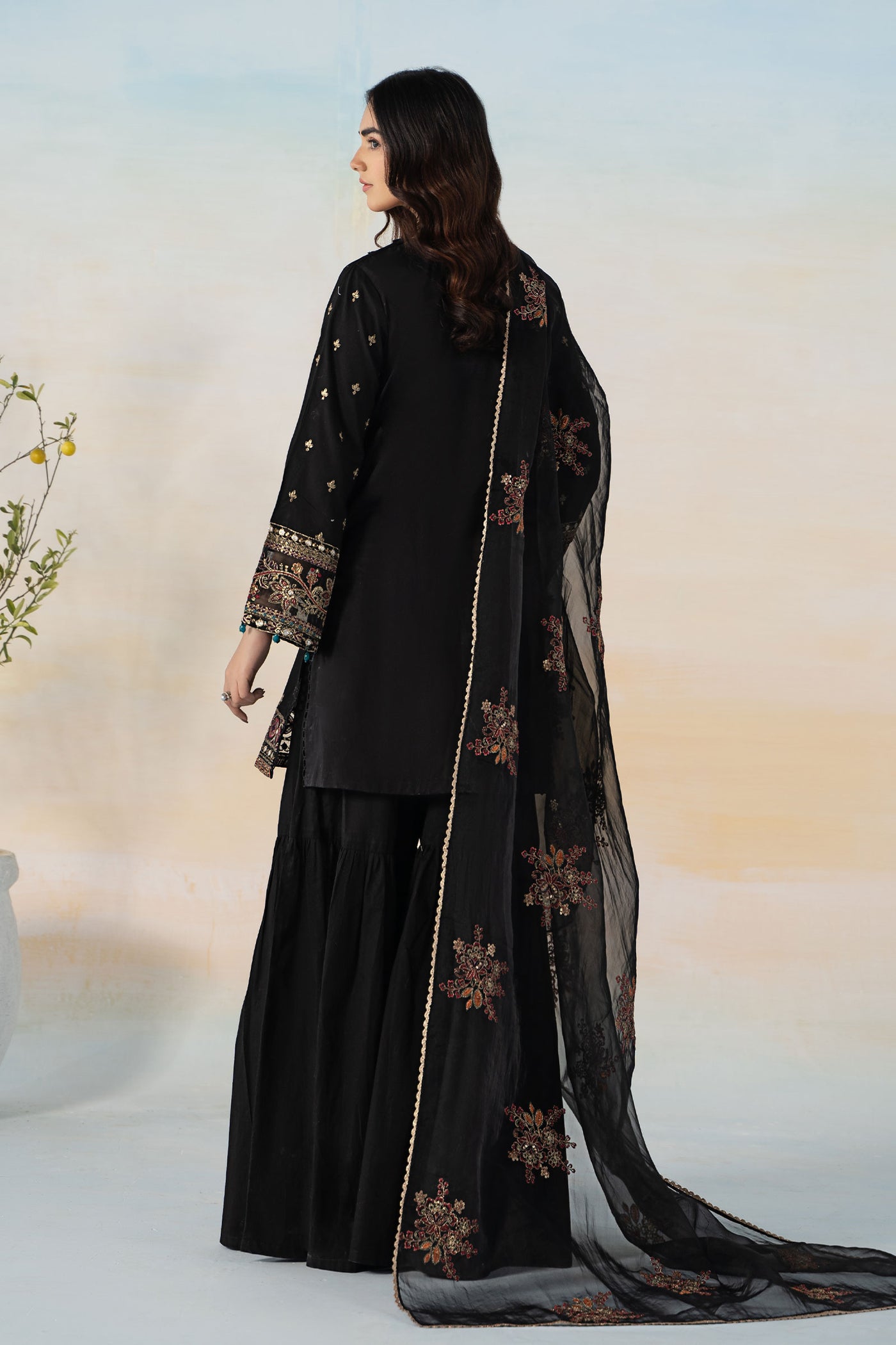 3 Piece Embroidered Jacquard Suit