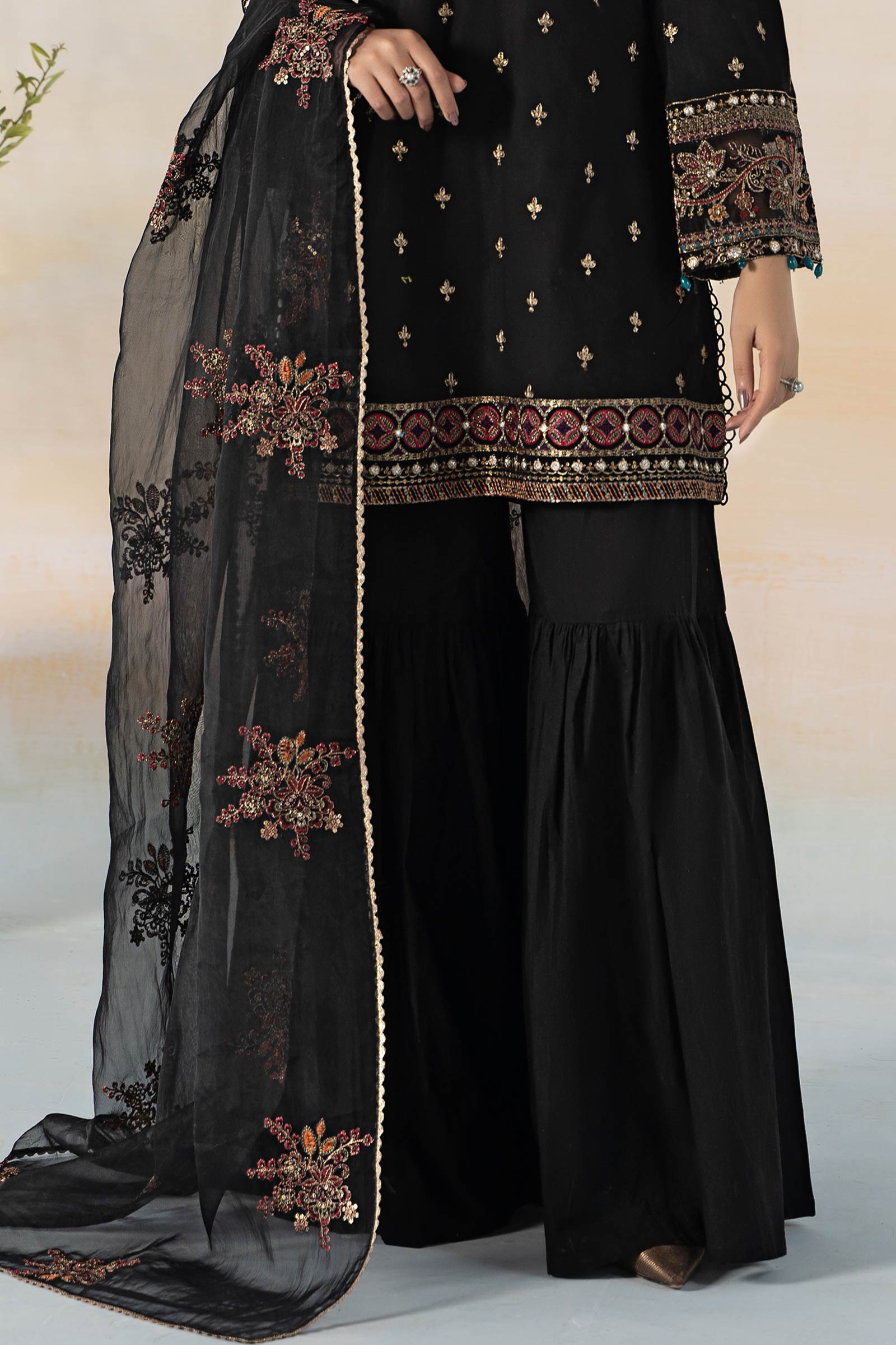 3 Piece Embroidered Jacquard Suit