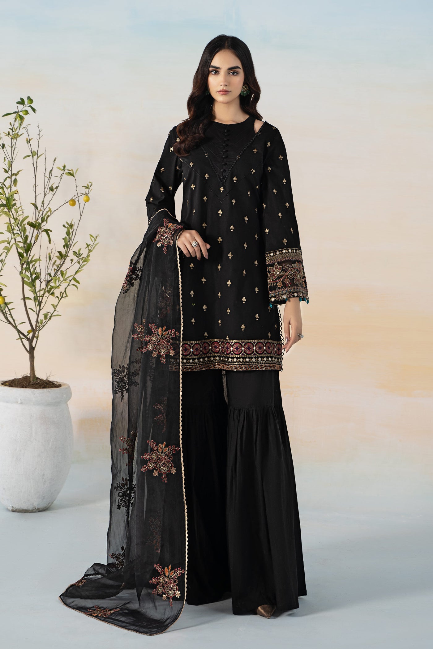 3 Piece Embroidered Jacquard Suit