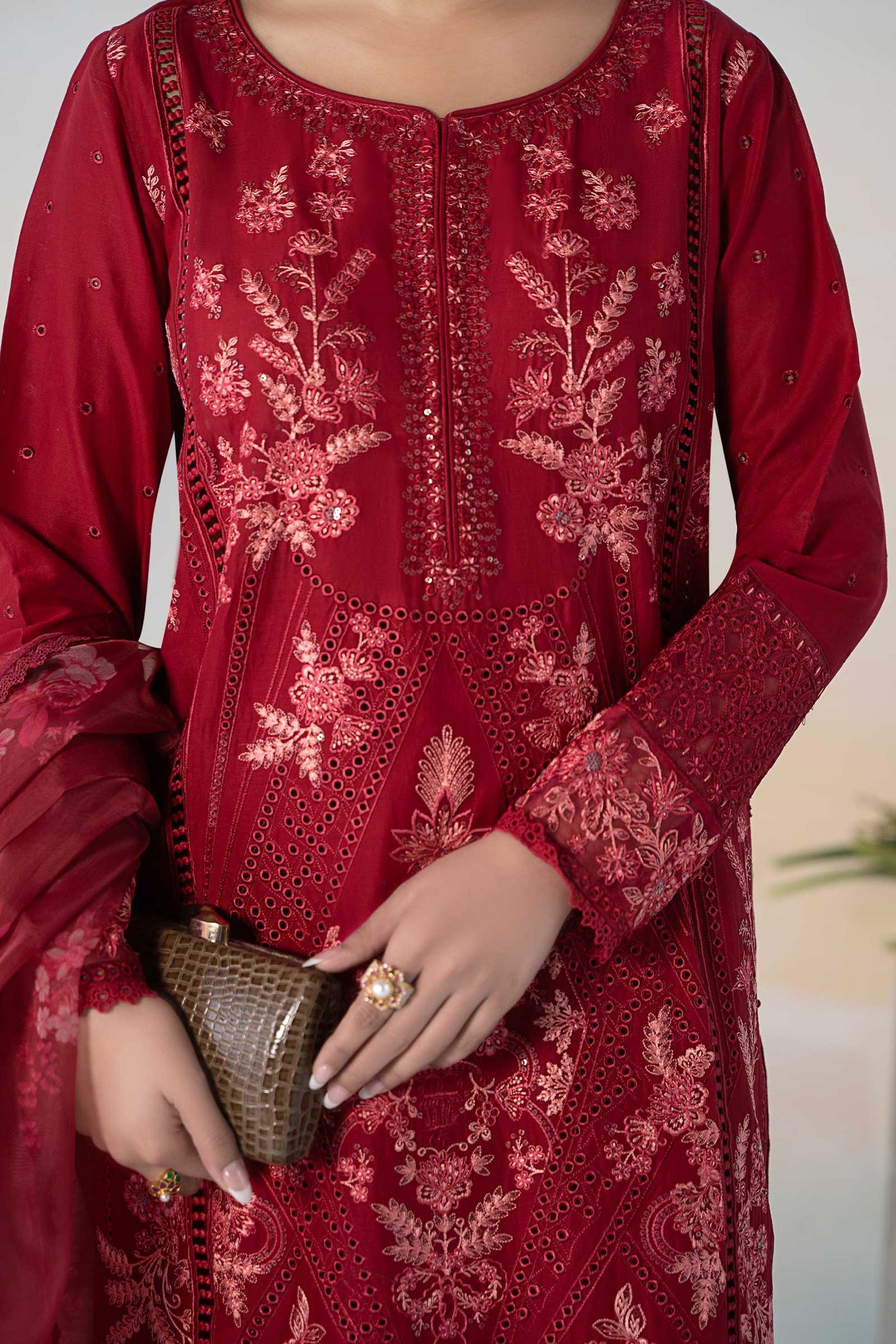 3 Piece Embroidered Lawn Suit