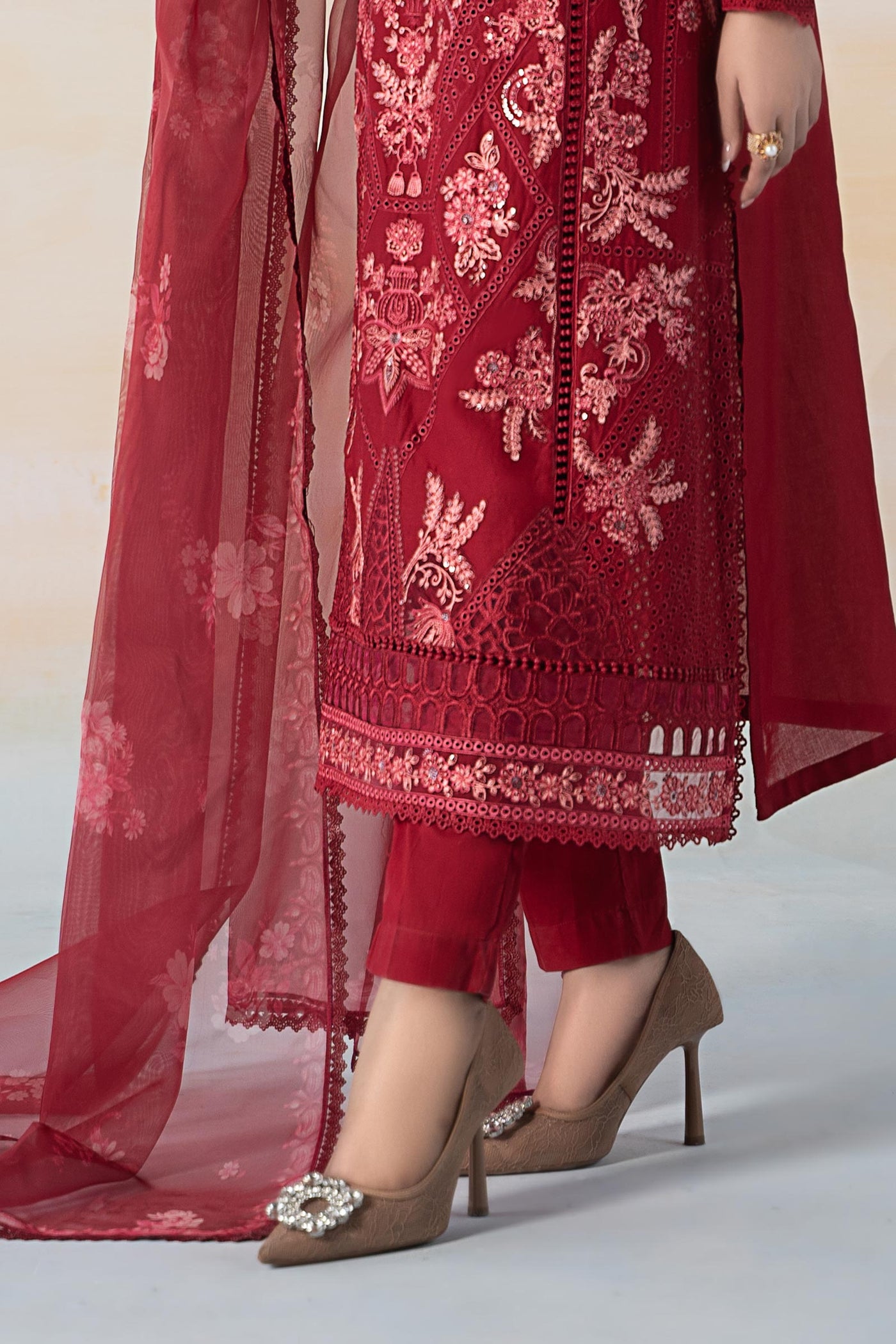 3 Piece Embroidered Lawn Suit