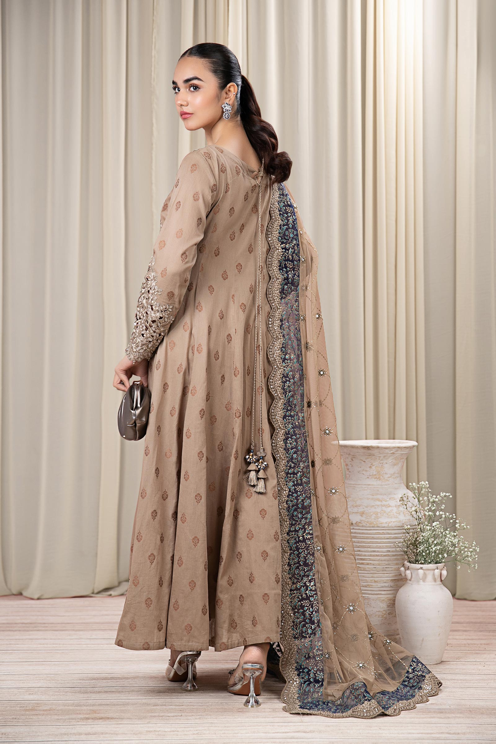 3 Piece Embroidered Jacquard Broshia Suit