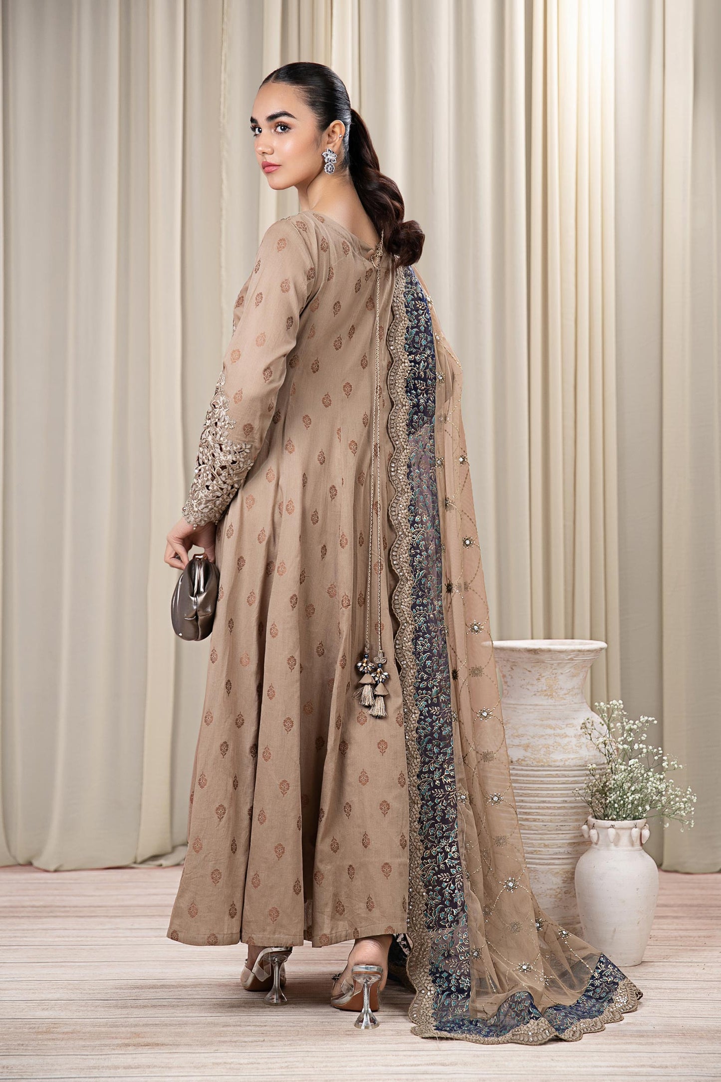 3 Piece Embroidered Jacquard Broshia Suit