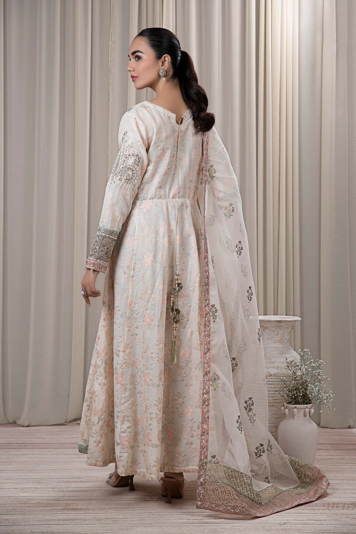 3 Piece Embroidered Jacquard Broshia Suit