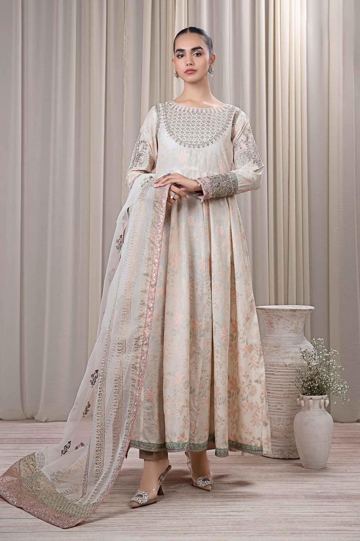 3 Piece Embroidered Jacquard Broshia Suit
