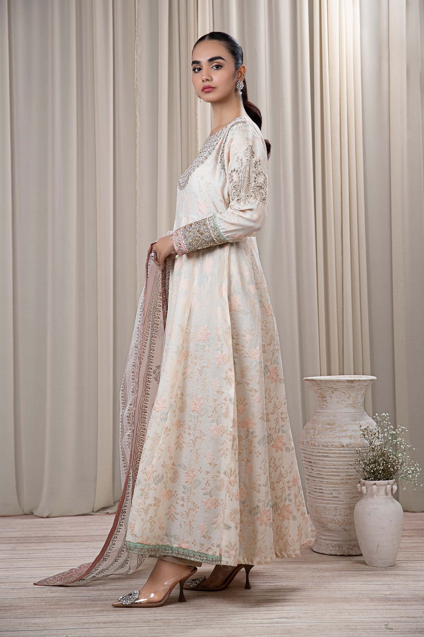 3 Piece Embroidered Jacquard Broshia Suit