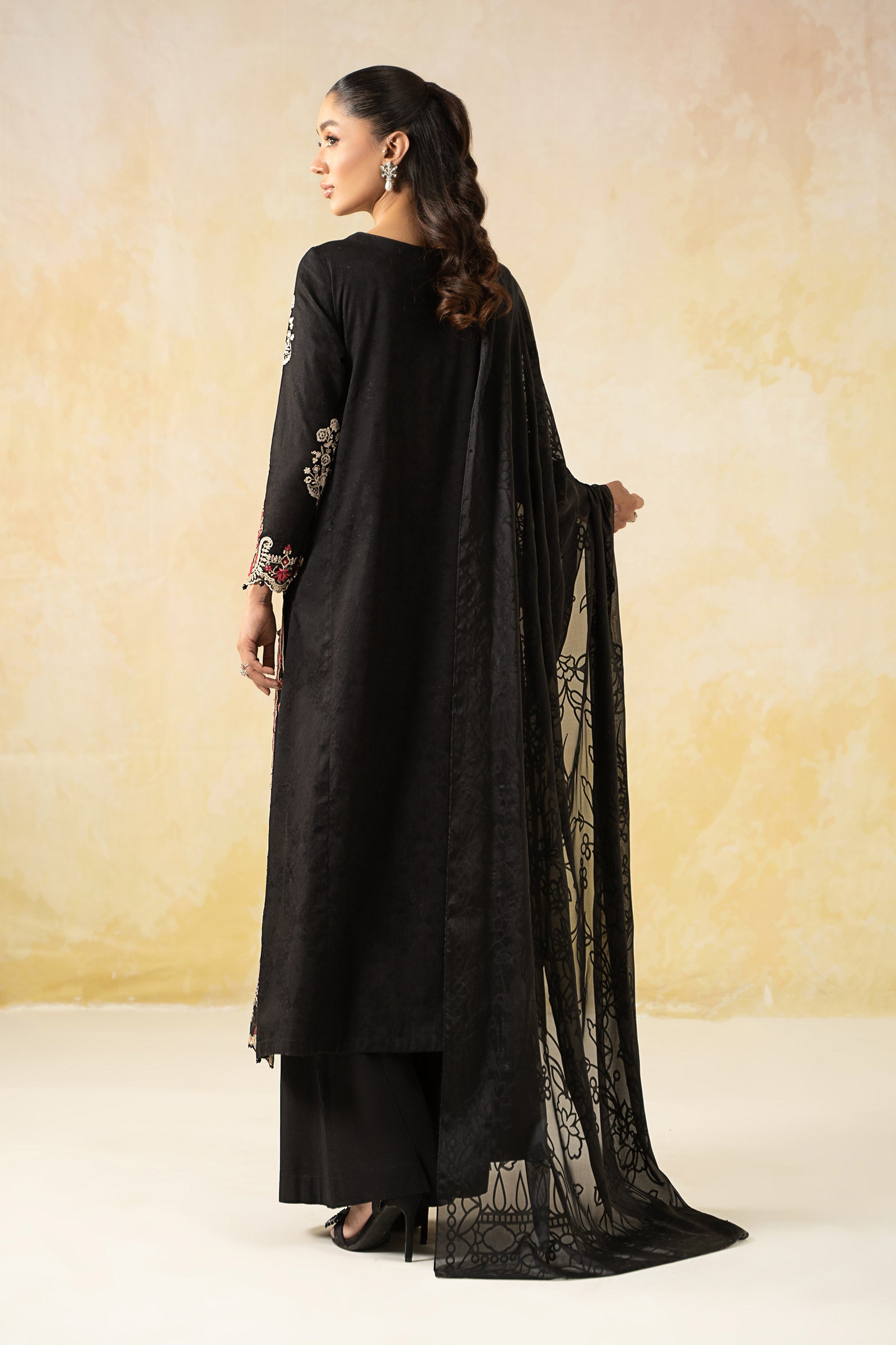3 Piece Embroidered Self Jacquard Lawn Suit