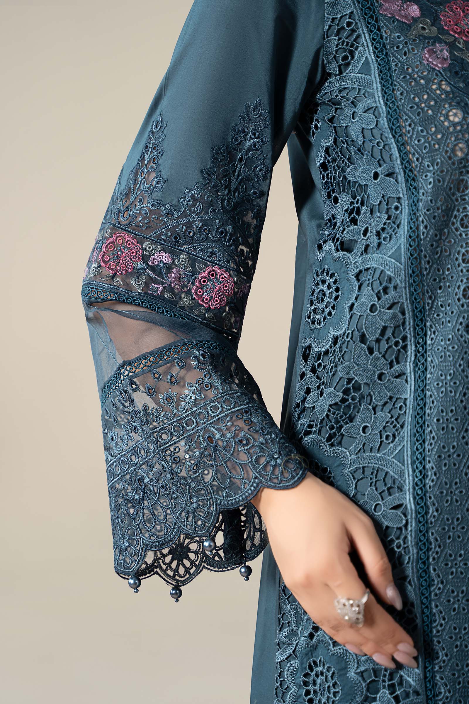 3 Piece Embroidered Lawn Suit