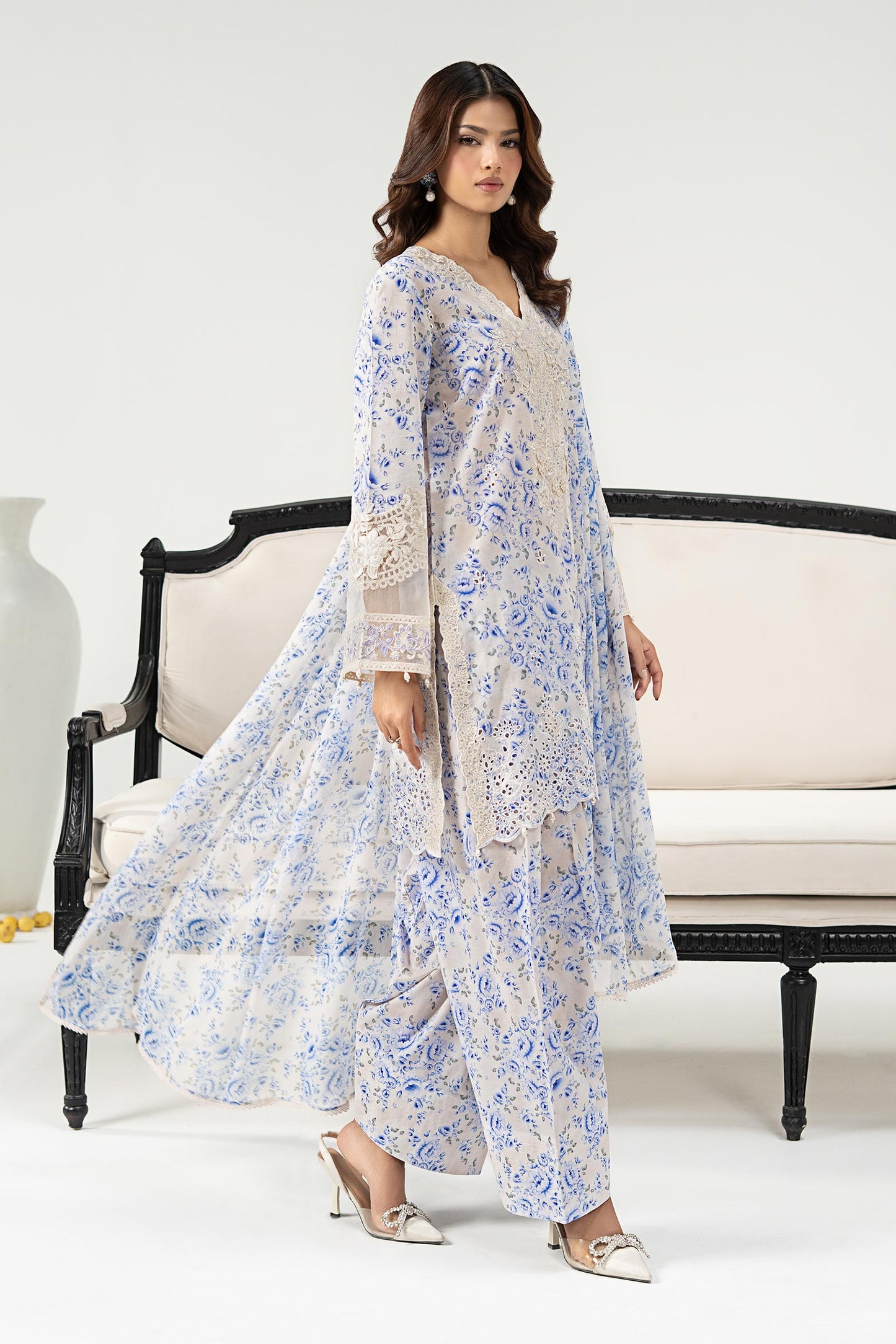 3 Piece Embroidered Lawn Suit
