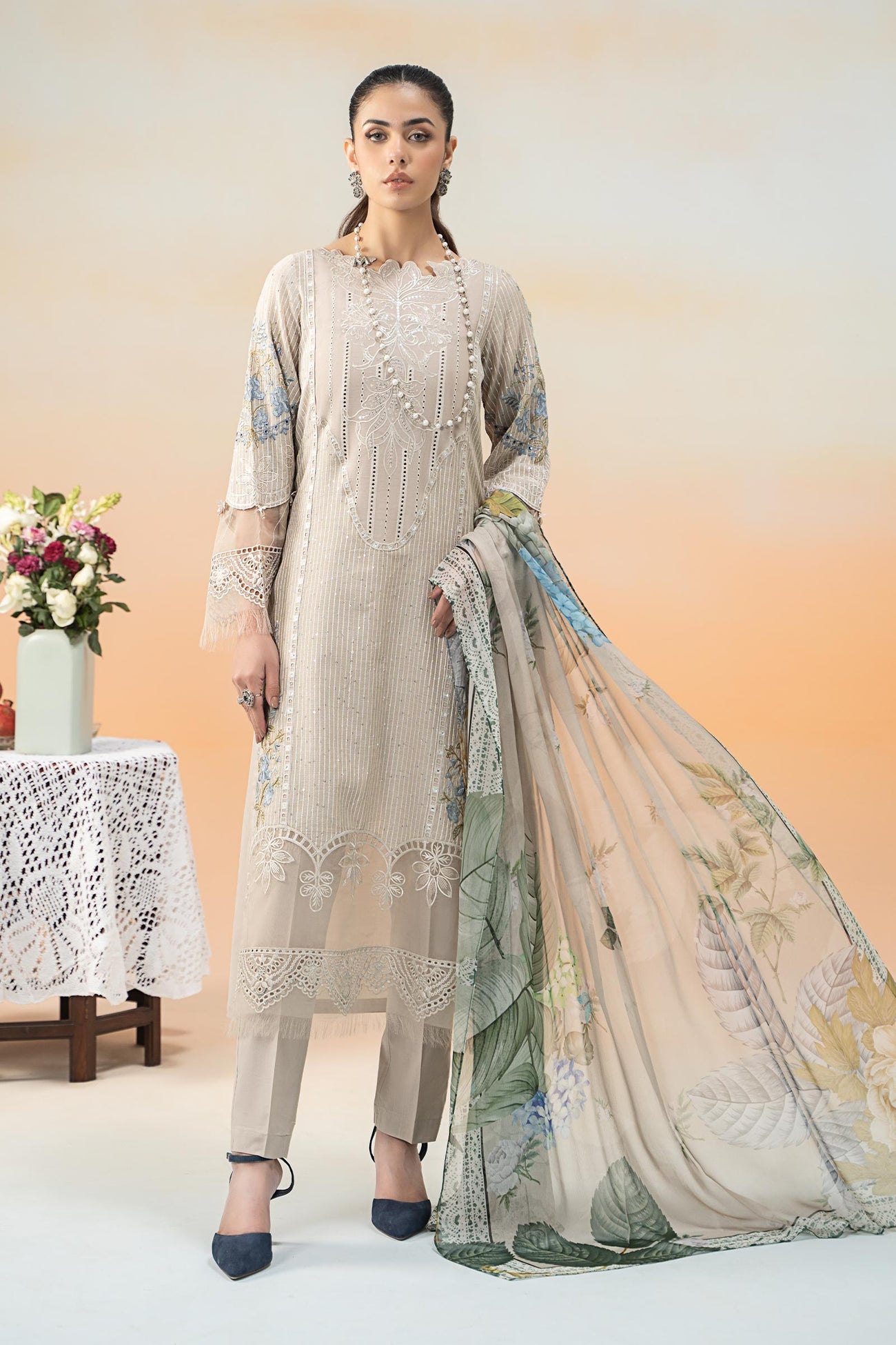 3 Piece Embroidered Lawn Suit