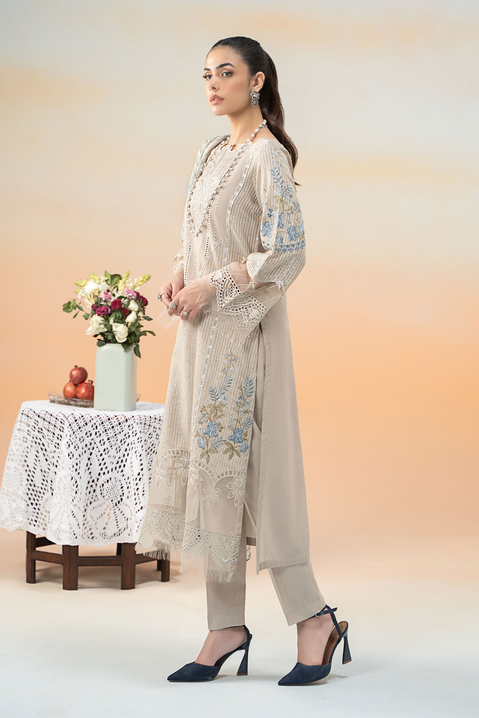 3 Piece Embroidered Lawn Suit