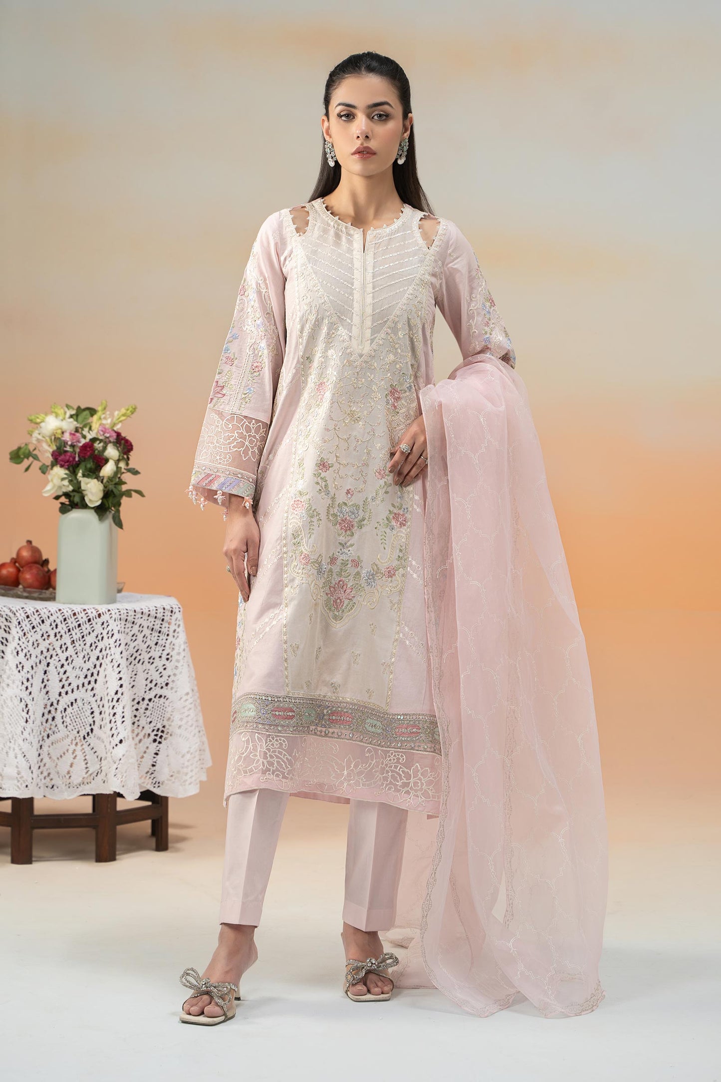 3 Piece Embroidered Lawn Suit