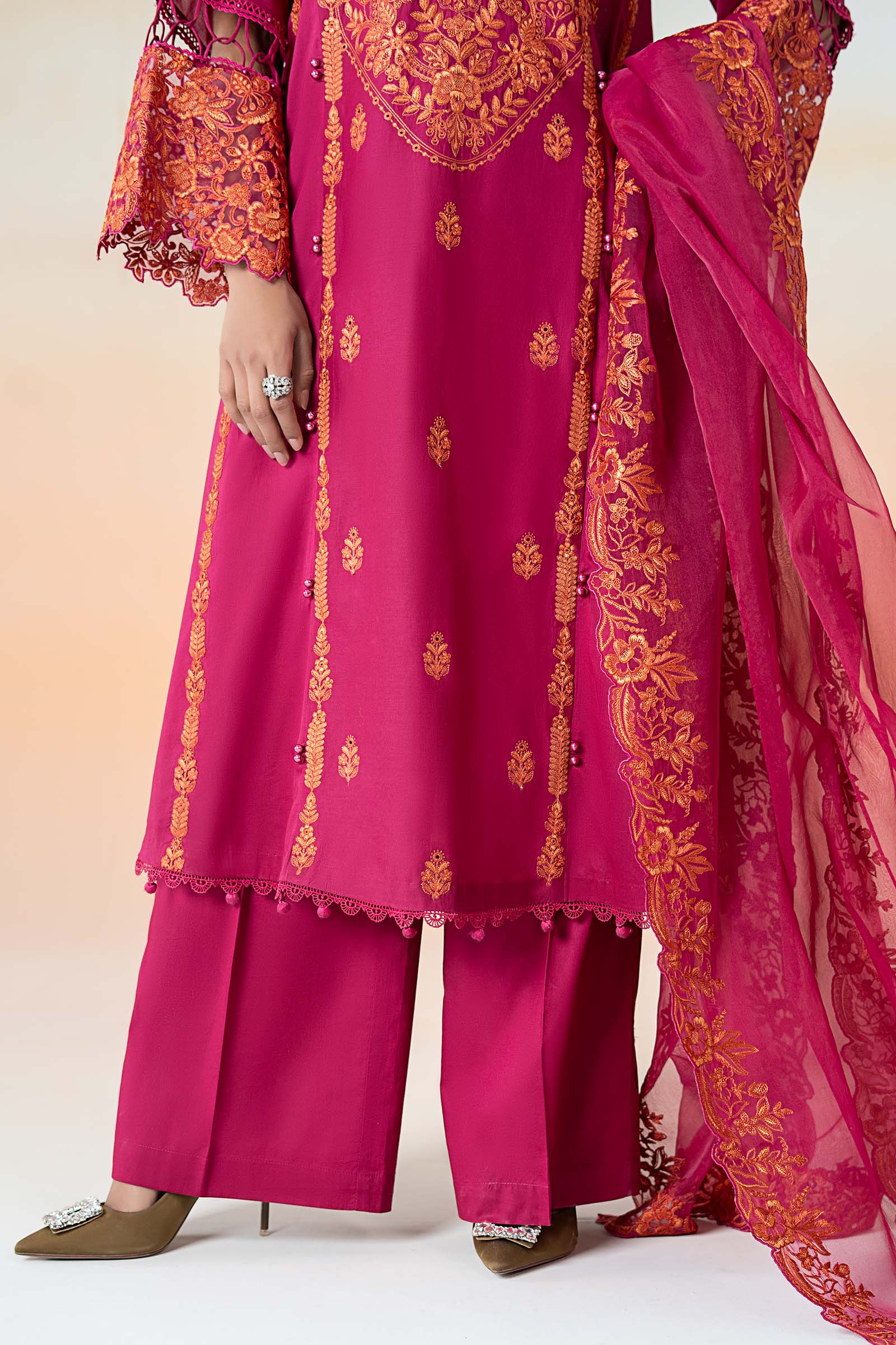 3 Piece Embroidered Lawn Suit