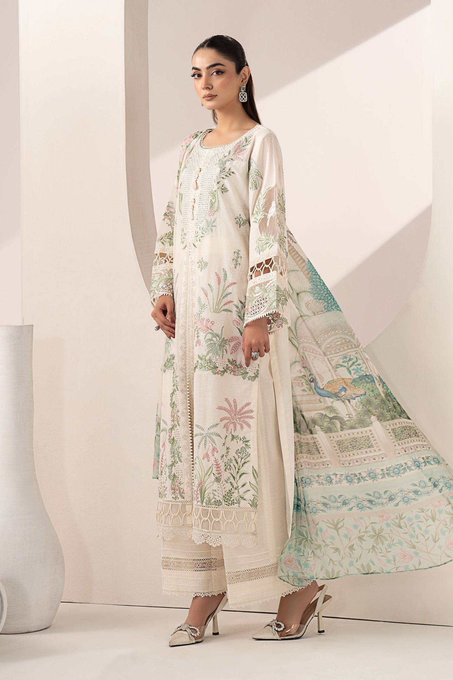 3 Piece Embroidered Lawn Suit