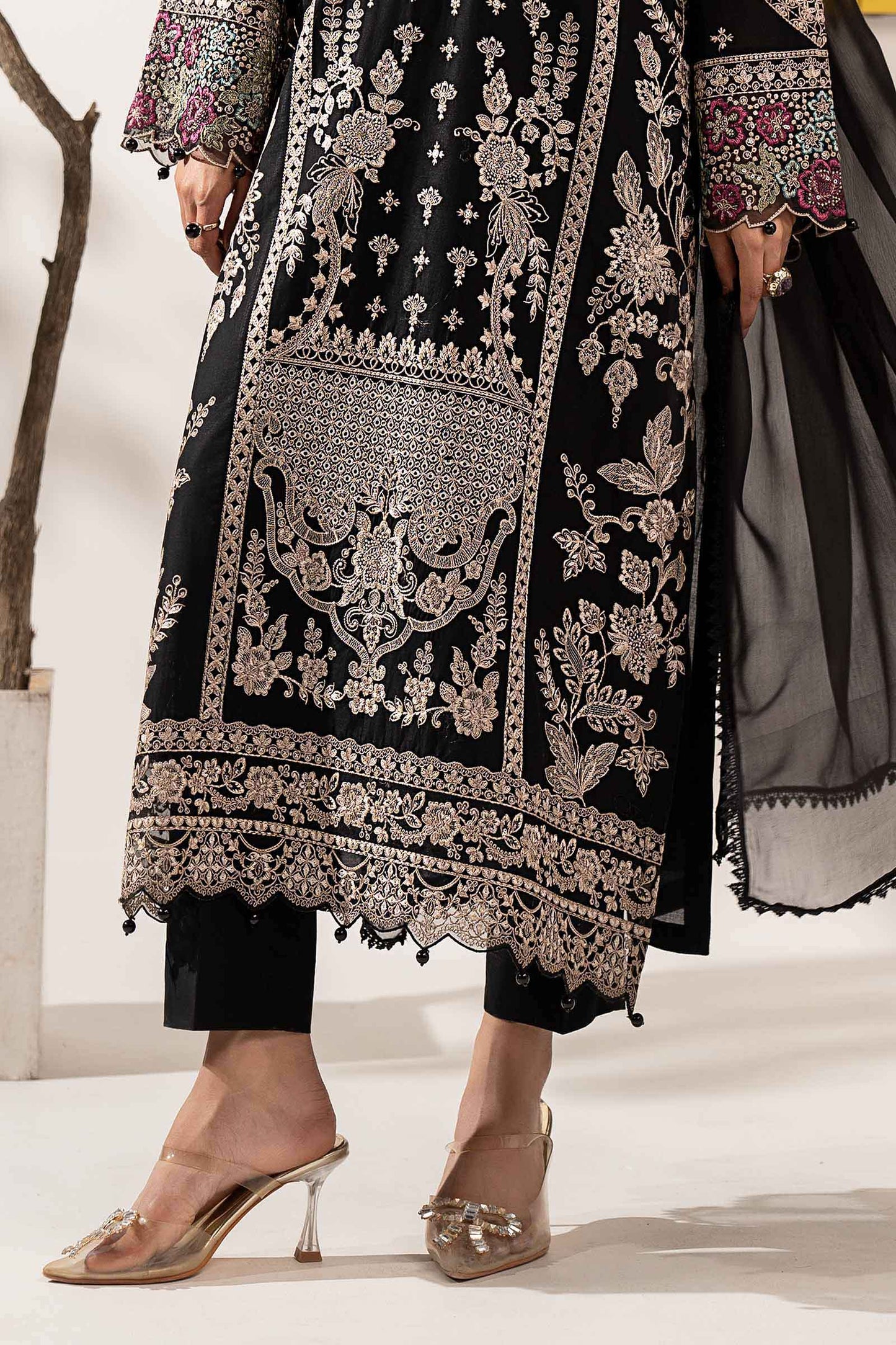 3 Piece Embroidered Lawn Suit