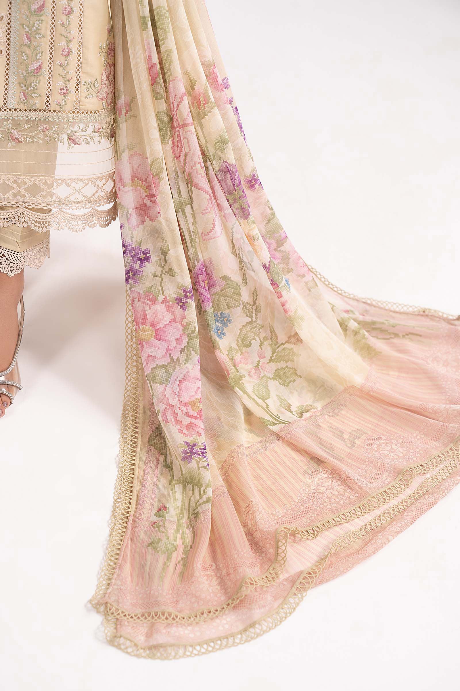 3 Piece Embroidered Lawn Suit