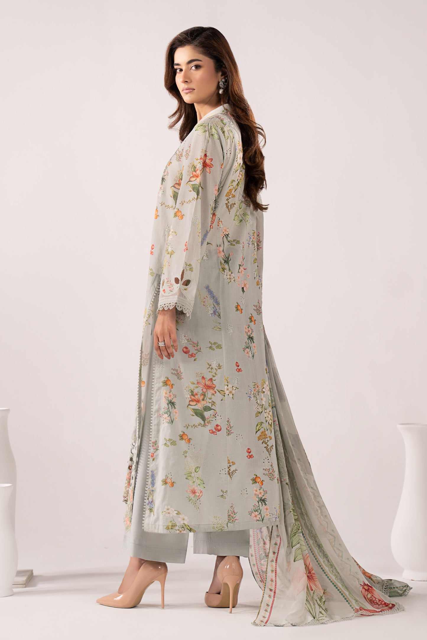 3 Piece Embroidered Lawn Suit