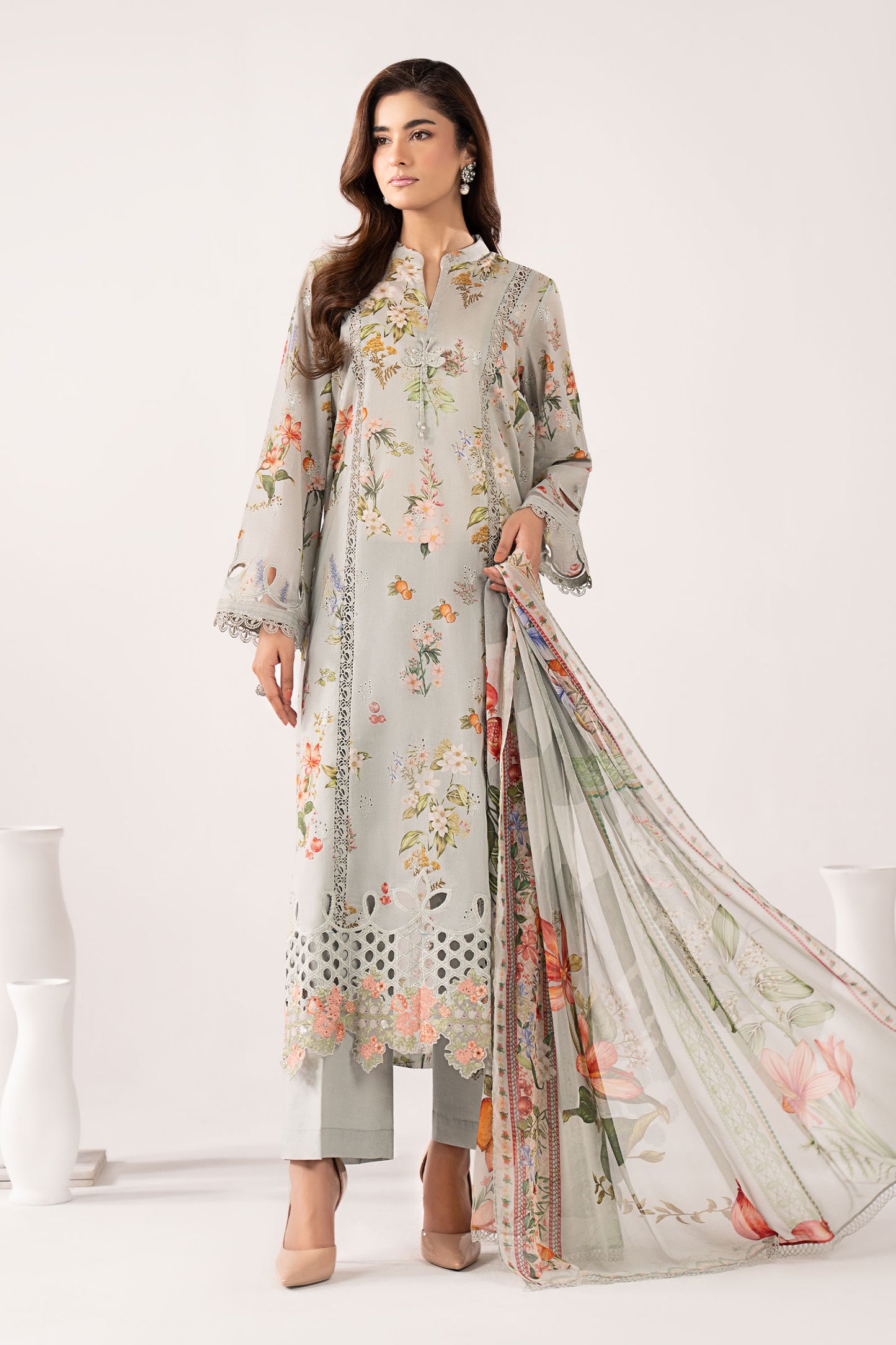 3 Piece Embroidered Lawn Suit
