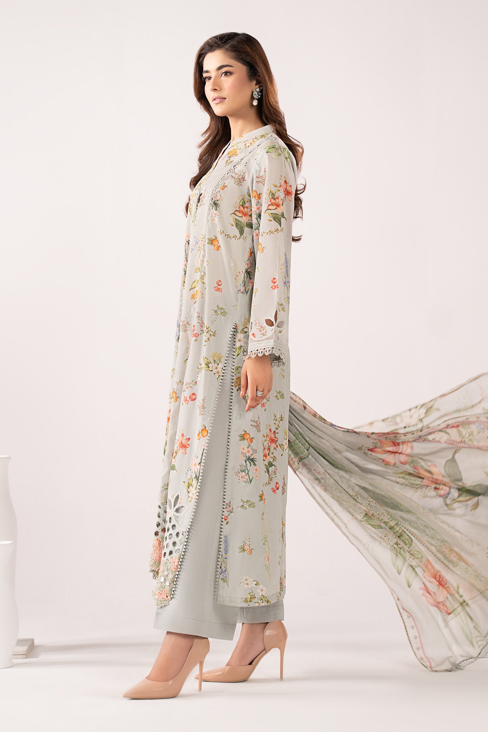 3 Piece Embroidered Lawn Suit