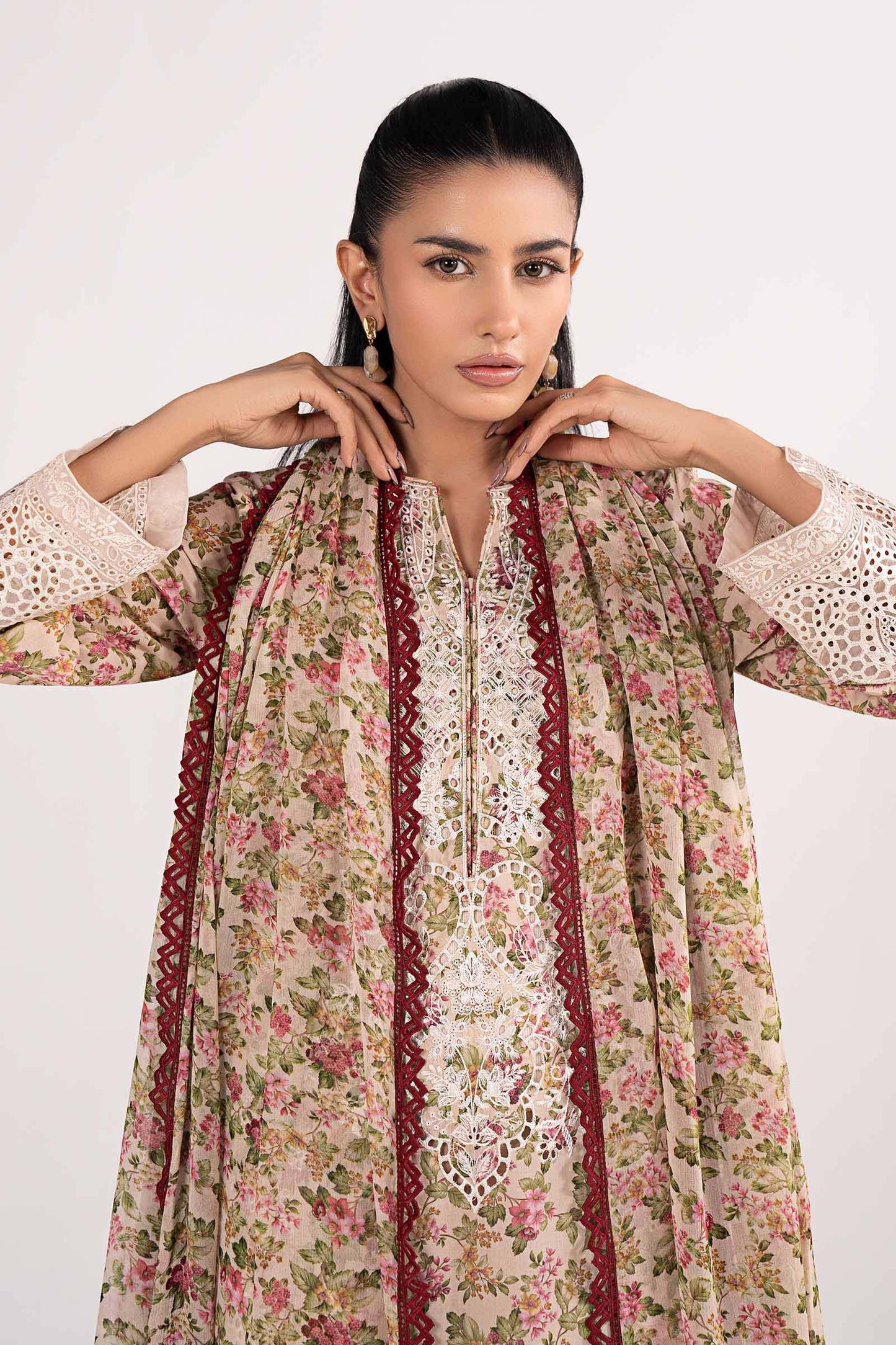 3 Piece Embroidered Lawn Suit