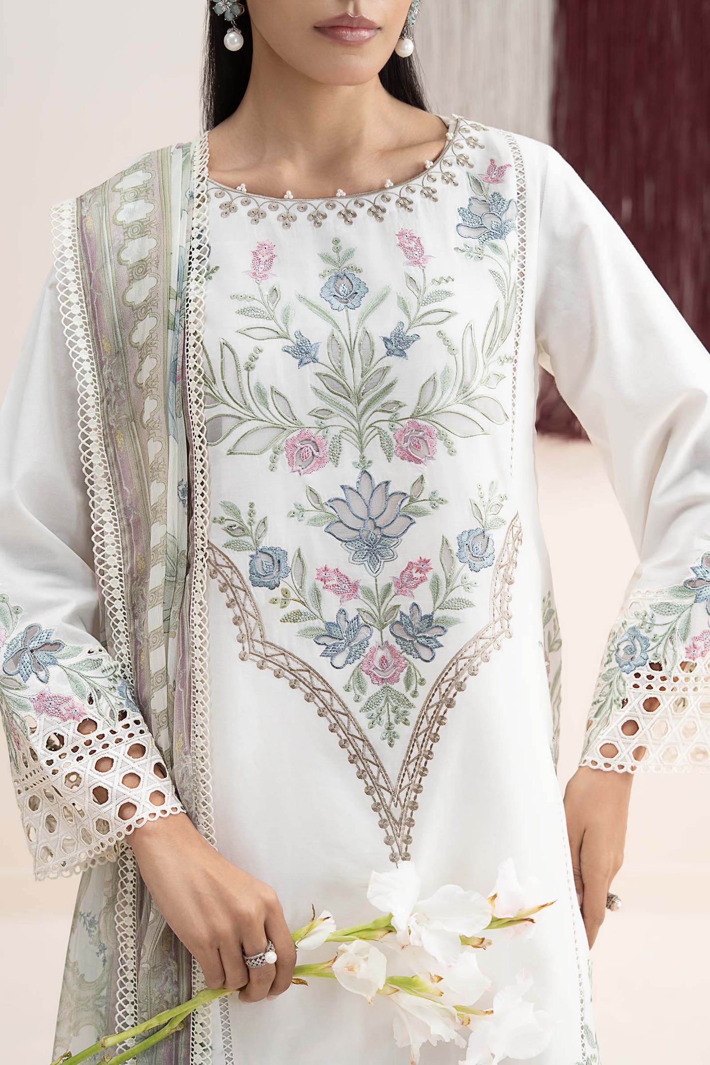3 Piece Embroidered Lawn Suit