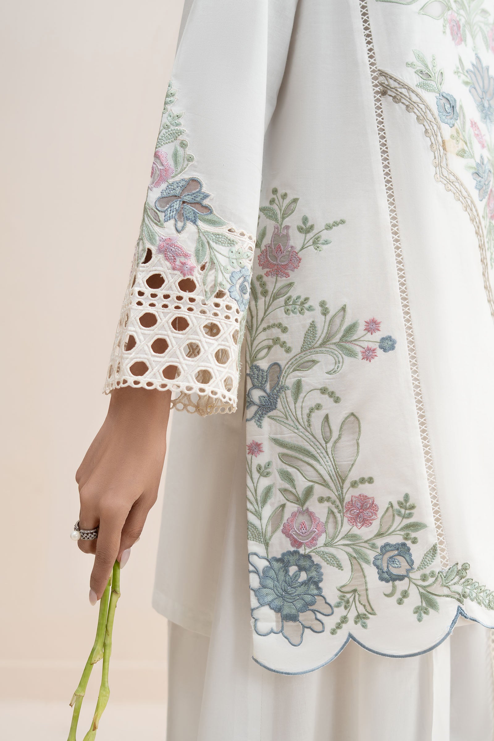 3 Piece Embroidered Lawn Suit