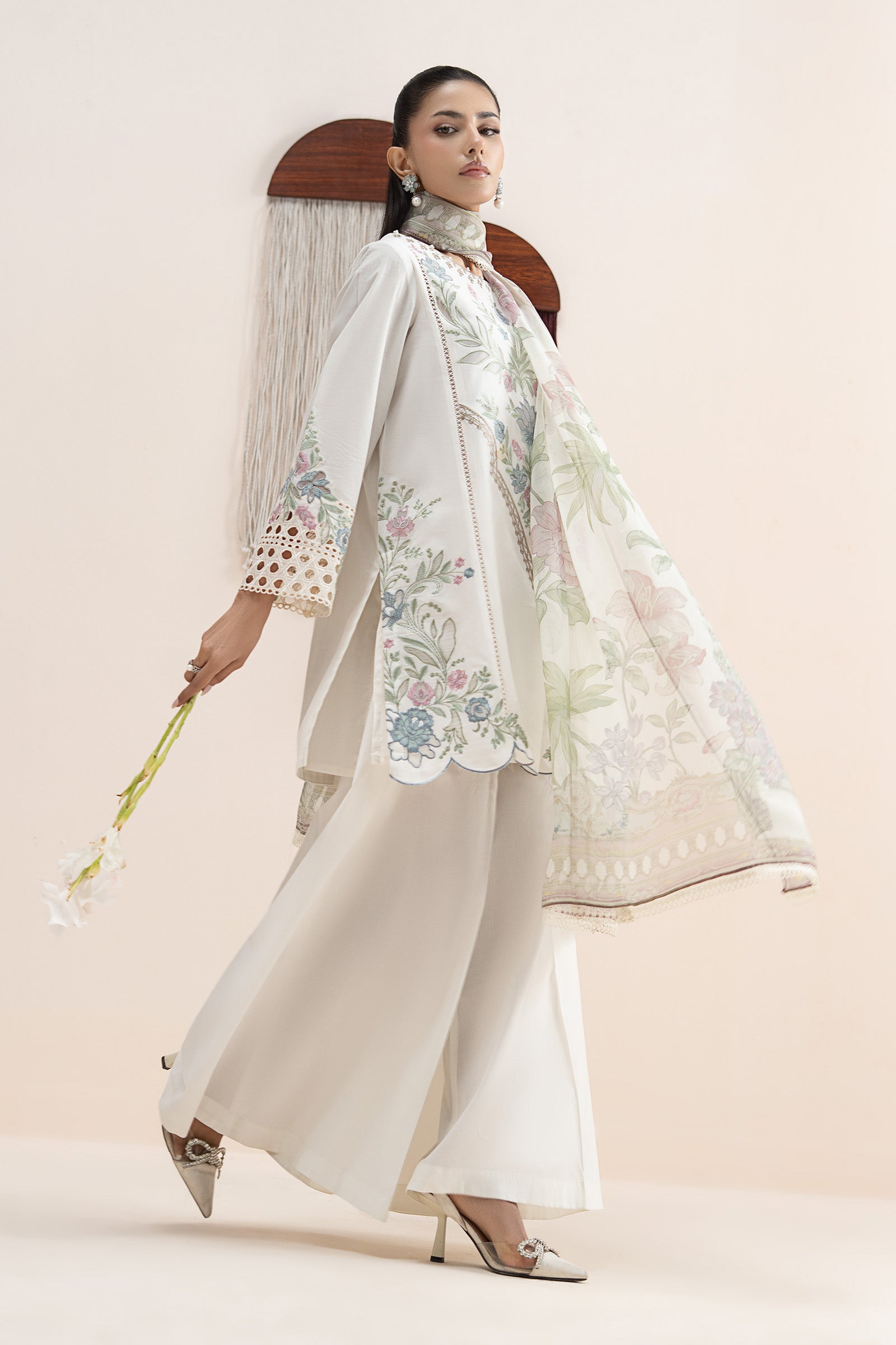 3 Piece Embroidered Lawn Suit
