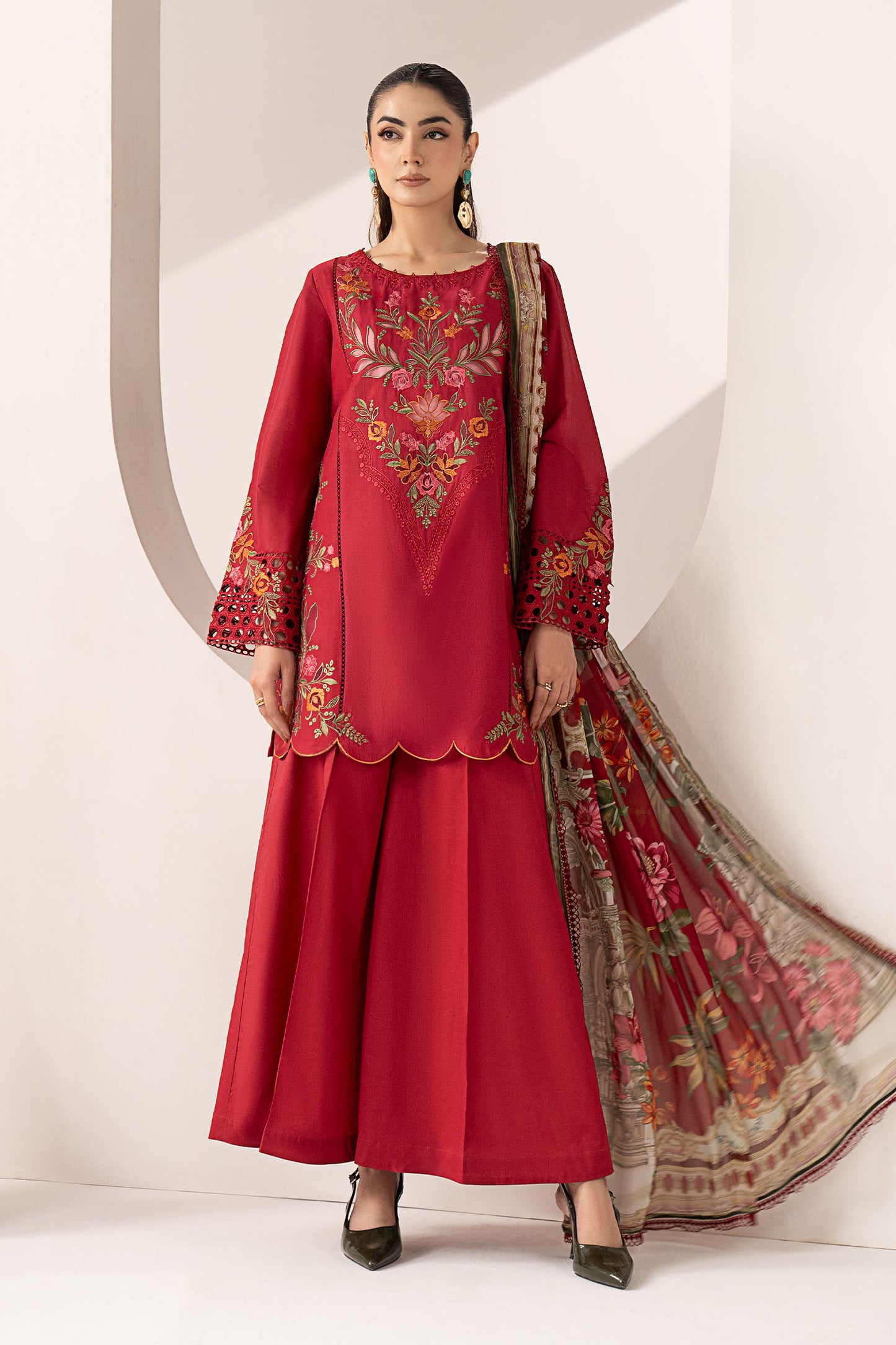 3 Piece Embroidered Lawn Suit