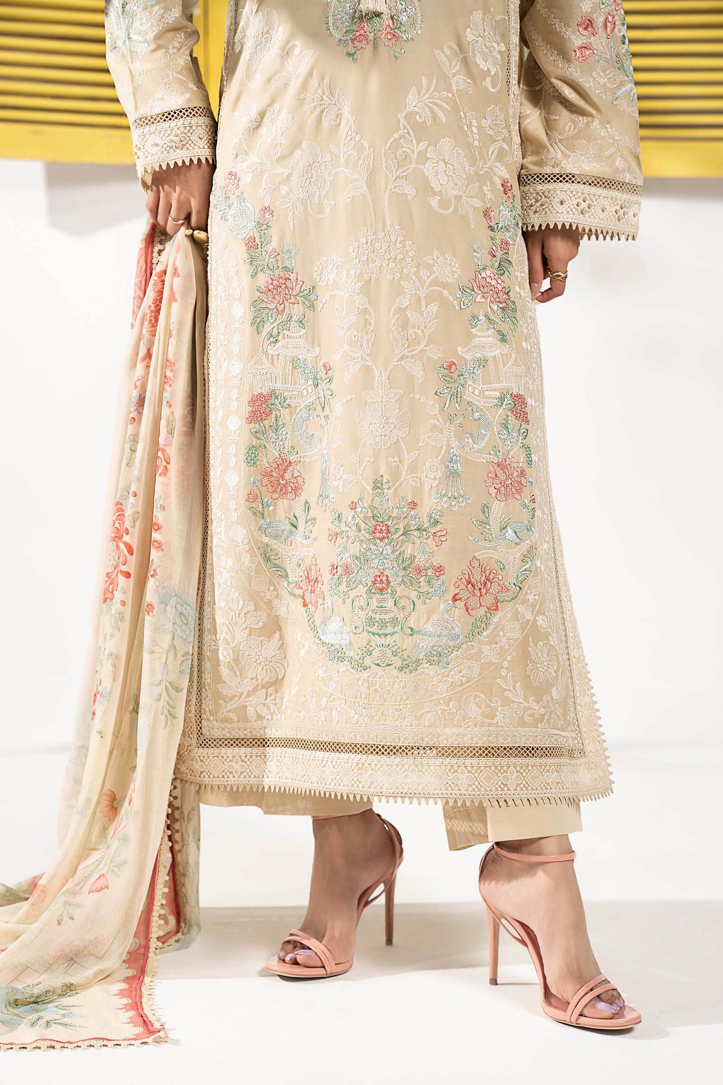 3 Piece Embroidered Lawn Suit