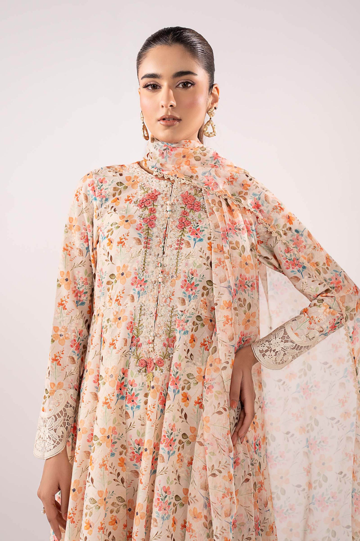 3 Piece Embroidered Lawn Suit