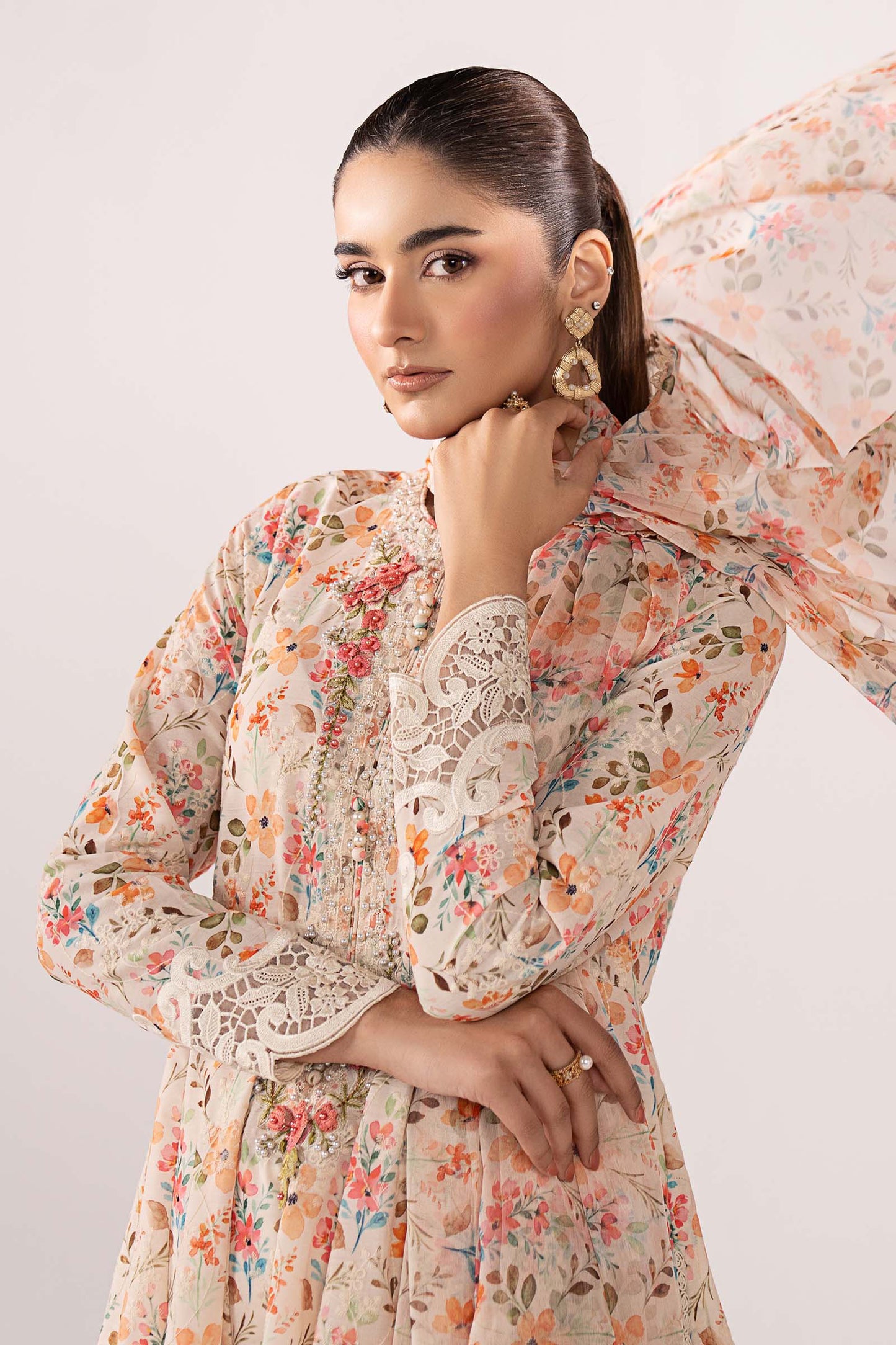 3 Piece Embroidered Lawn Suit