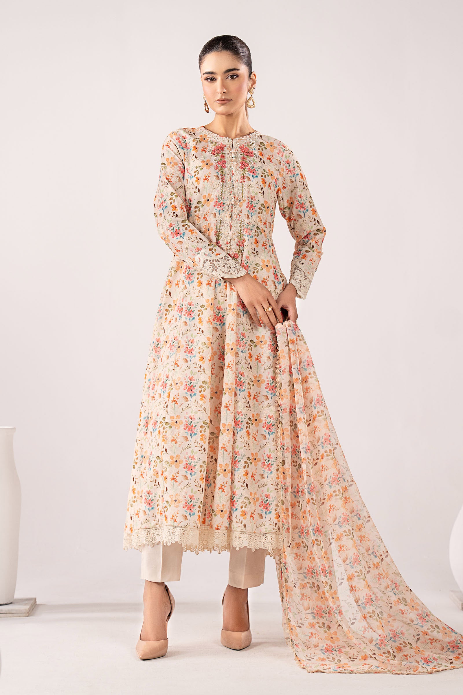 3 Piece Embroidered Lawn Suit